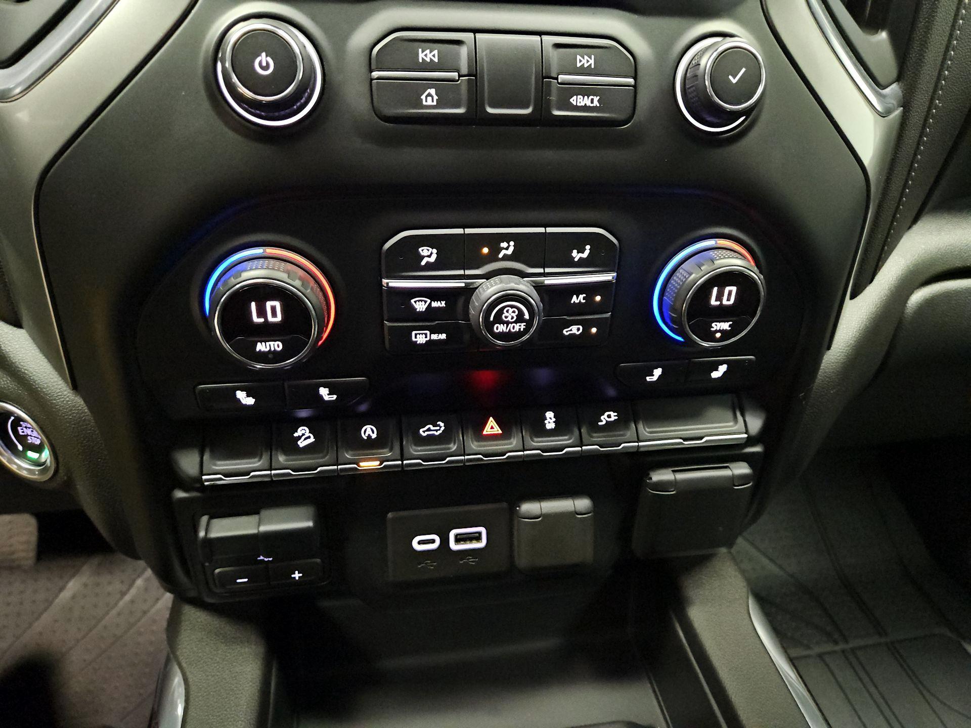 Thumbnail: 2019 Chevrolet Silverado 1500 - 16