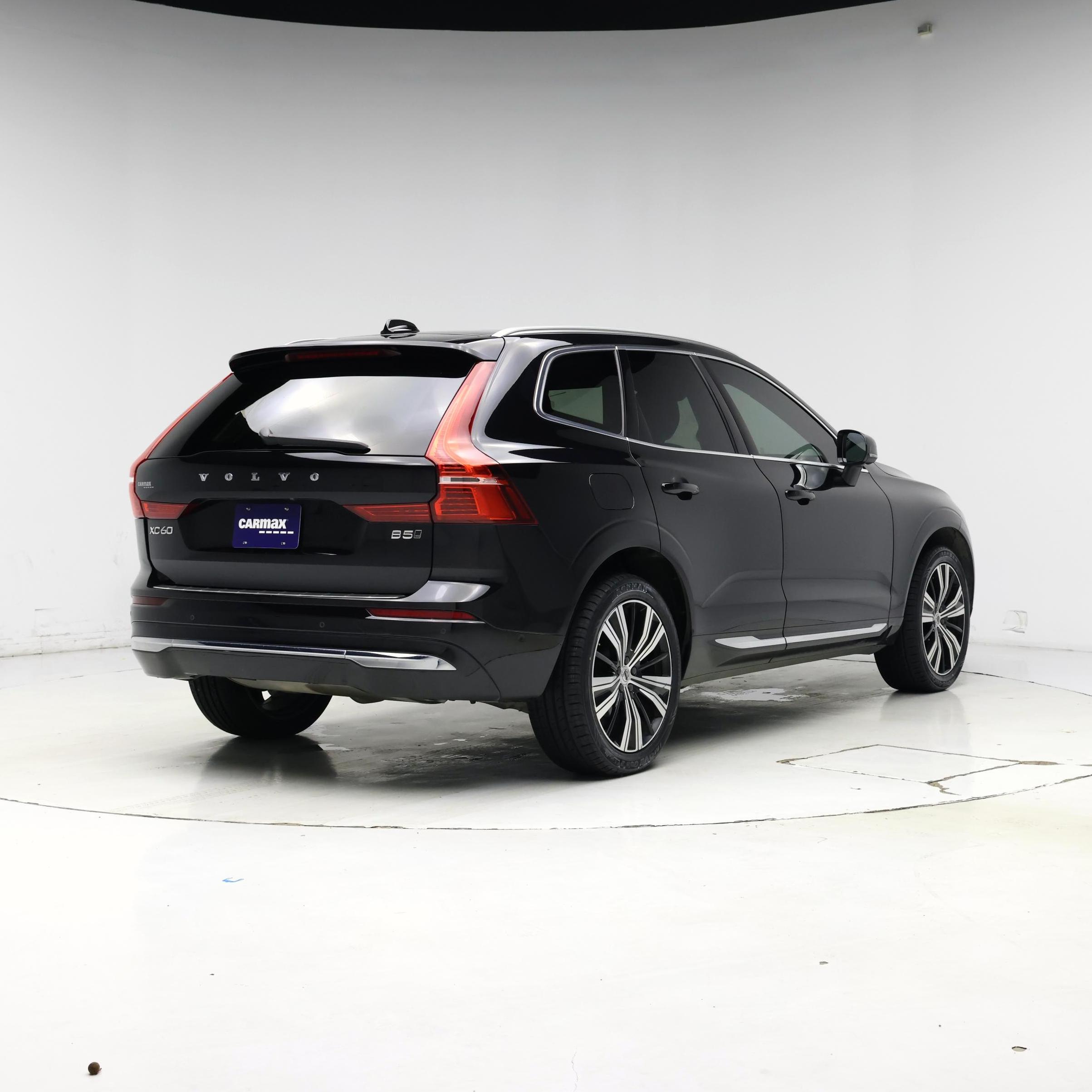 Thumbnail: 2022 Volvo XC60 - 8
