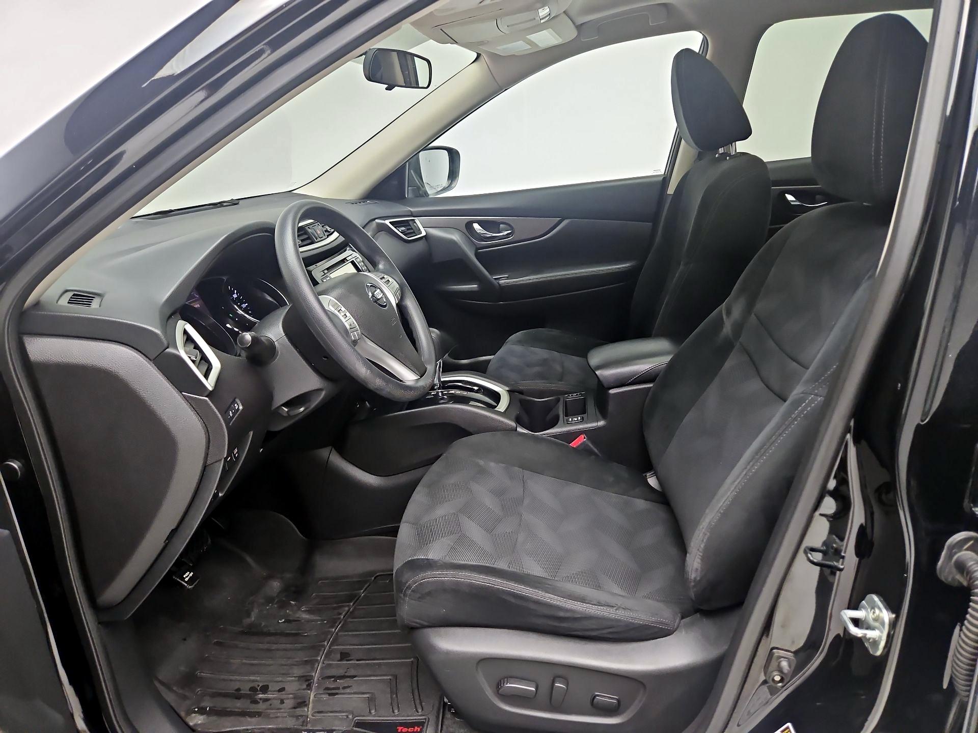 Thumbnail: 2016 Nissan Rogue - 9