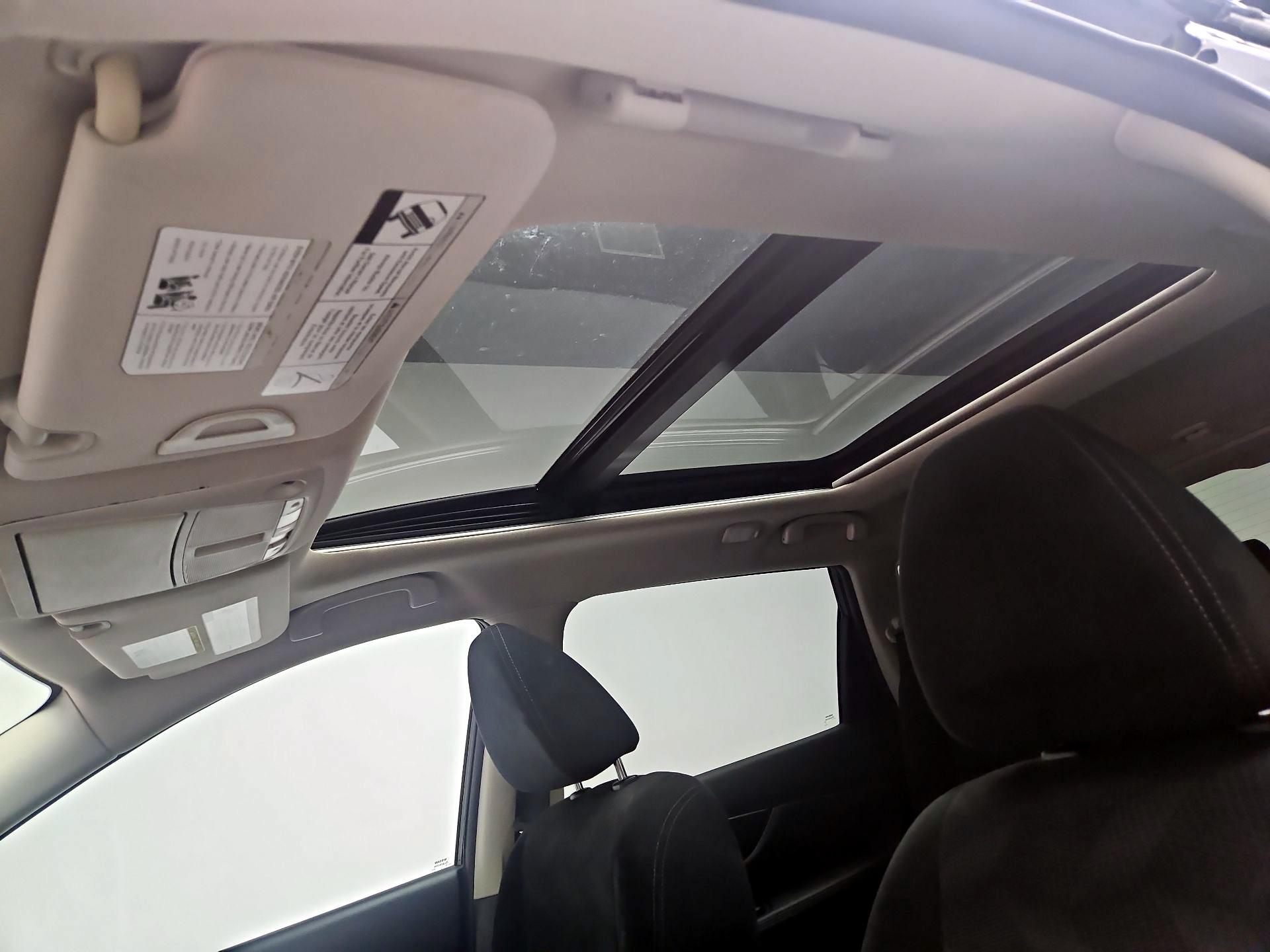 Thumbnail: 2016 Nissan Rogue - 18