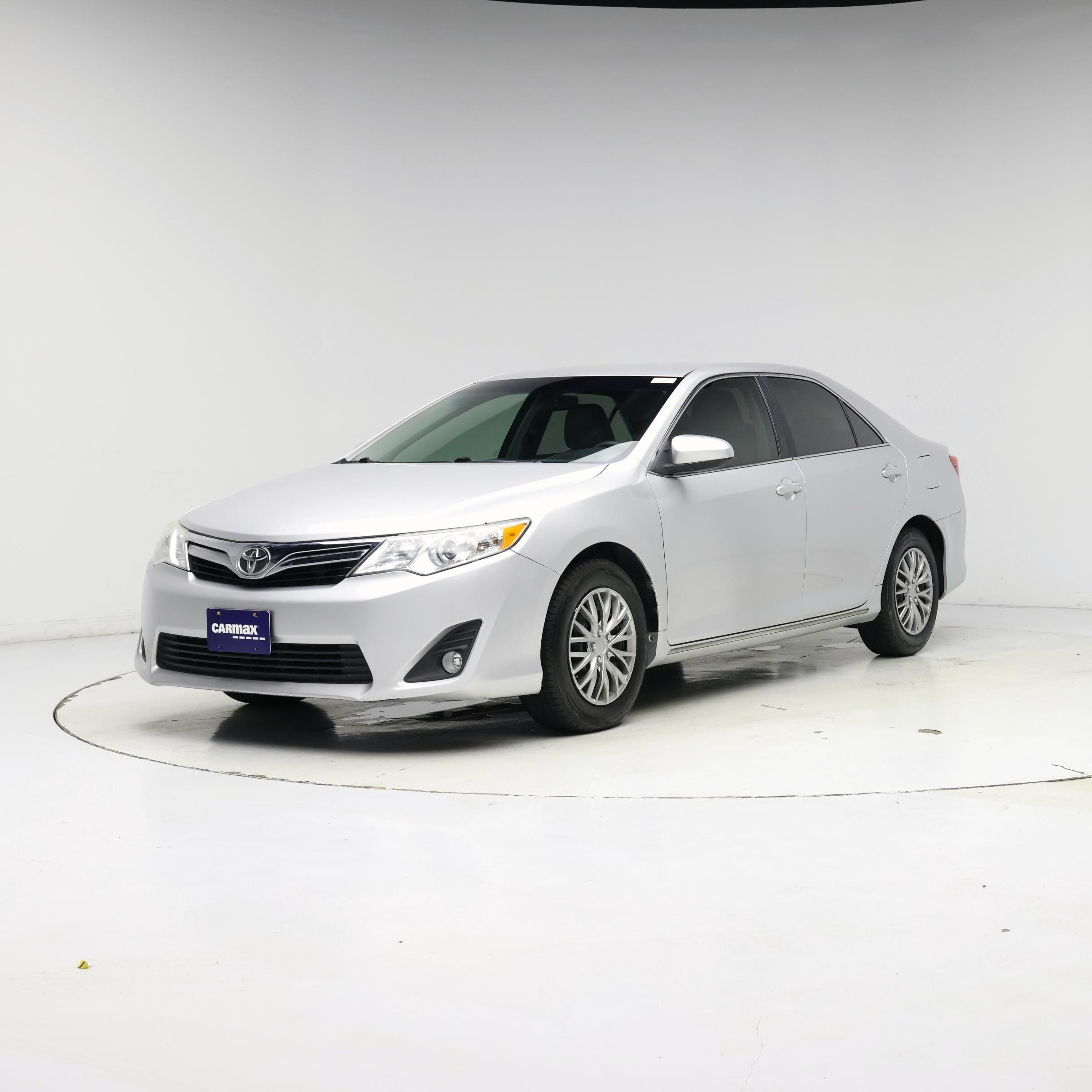 Thumbnail: 2014 Toyota Camry - 4