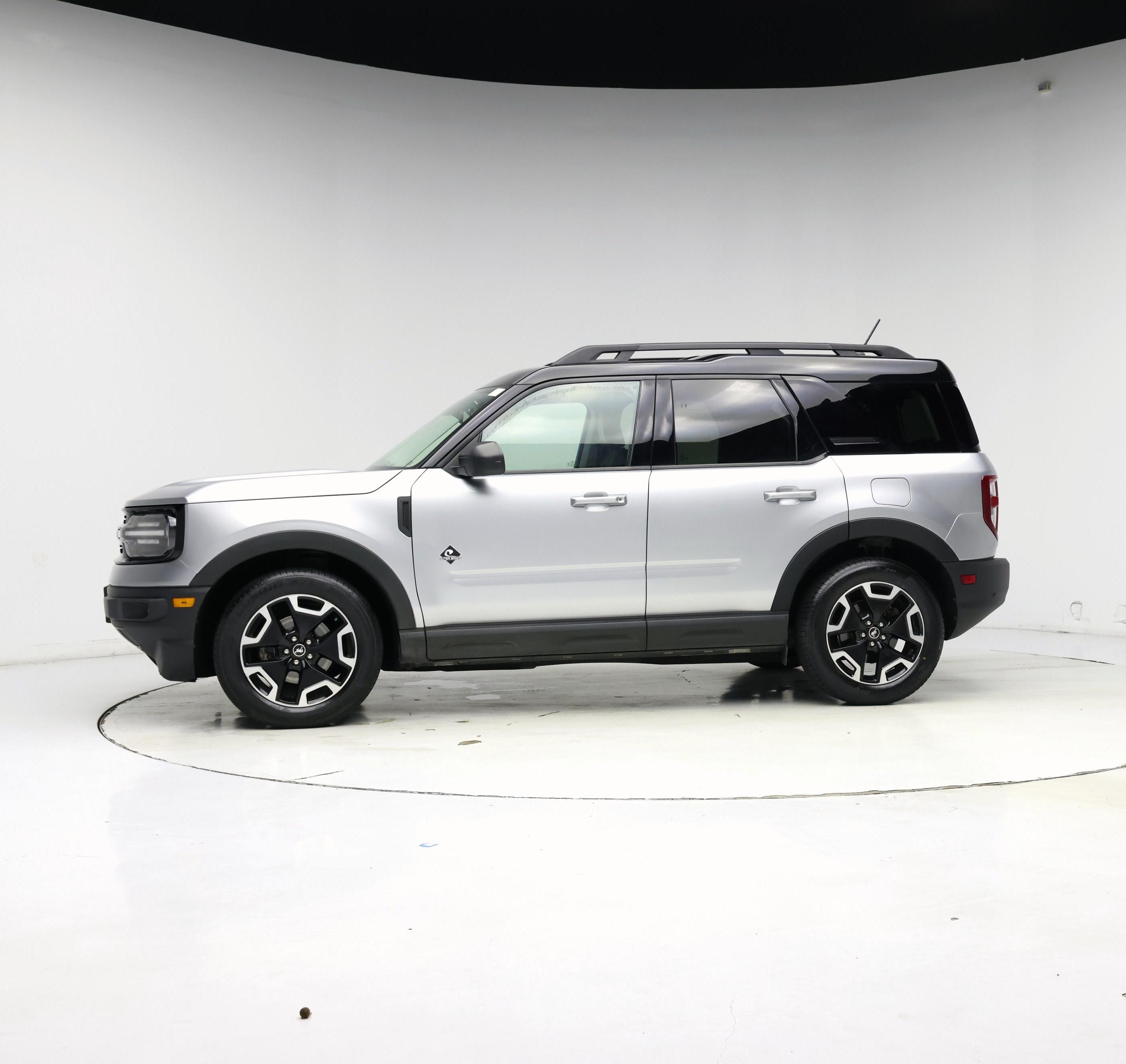 Thumbnail: 2022 Ford Bronco Sport - 3