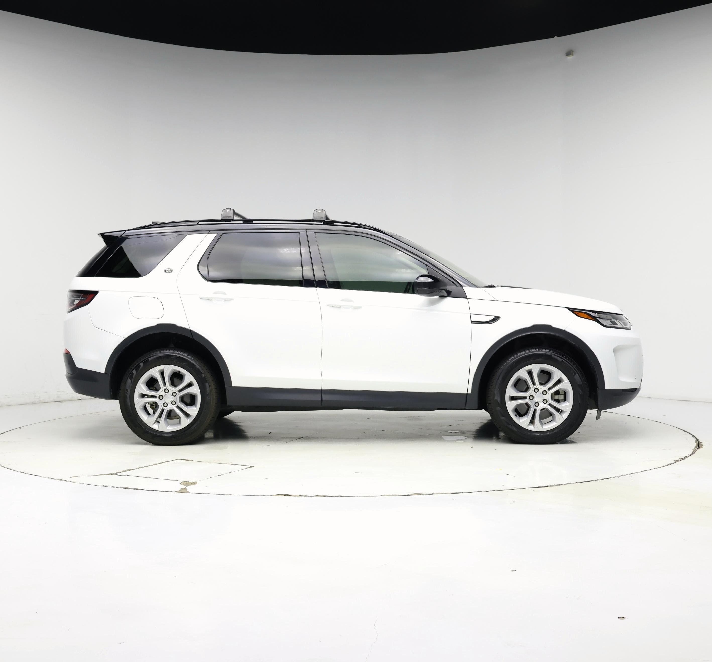 Thumbnail: 2020 Land Rover Discovery Sport - 7