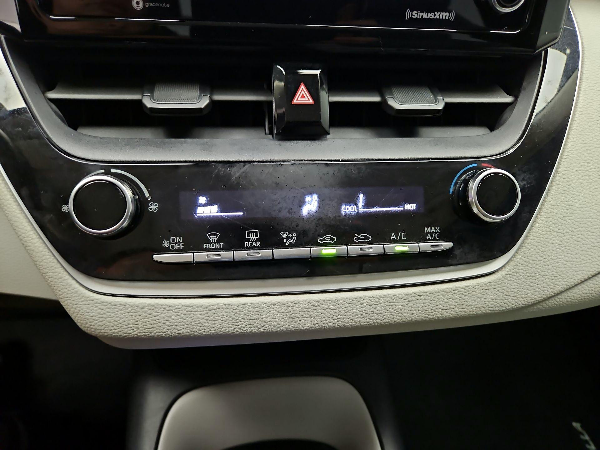 Thumbnail: 2021 Toyota Corolla - 16
