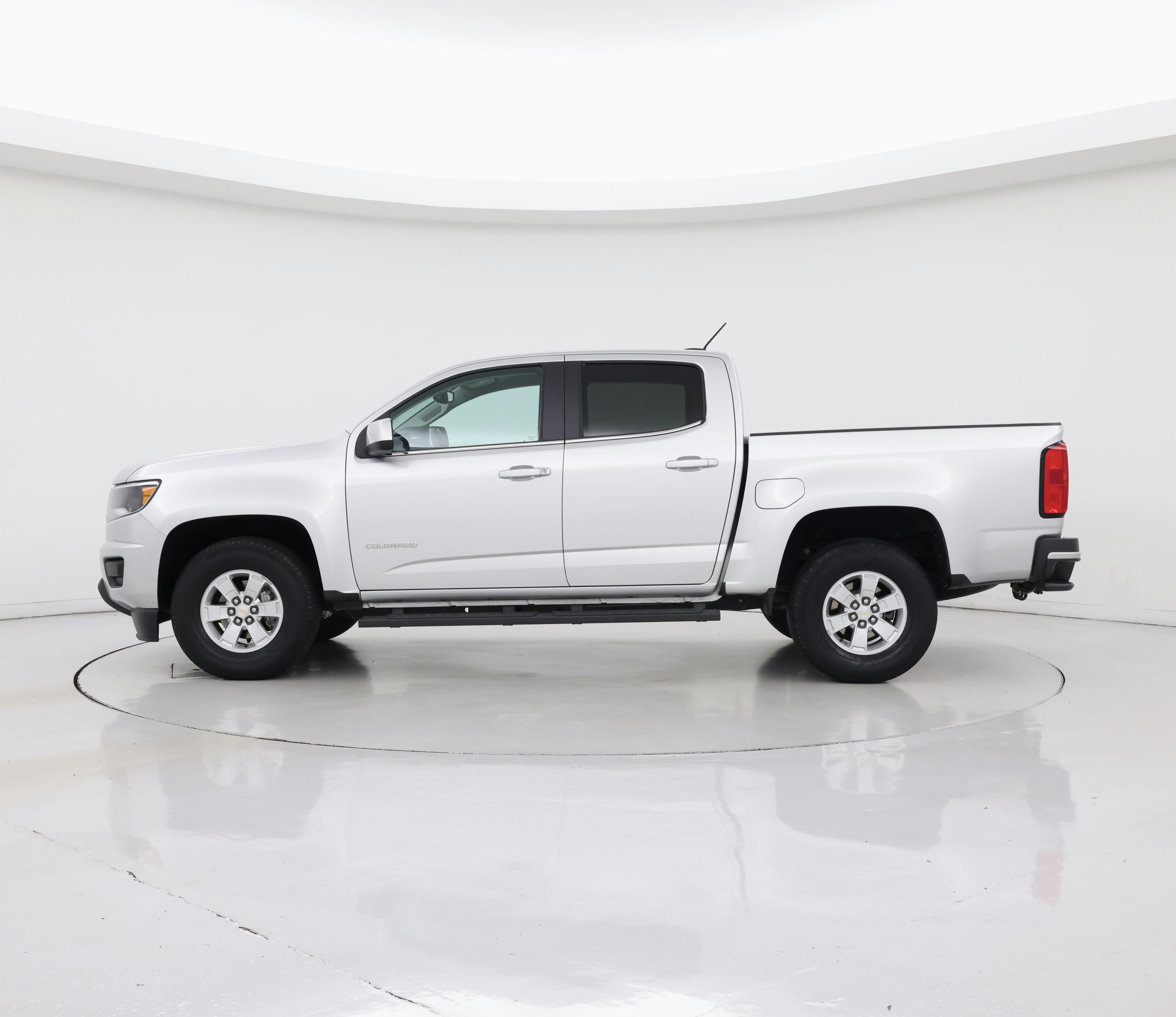 Thumbnail: 2016 Chevrolet Colorado - 3