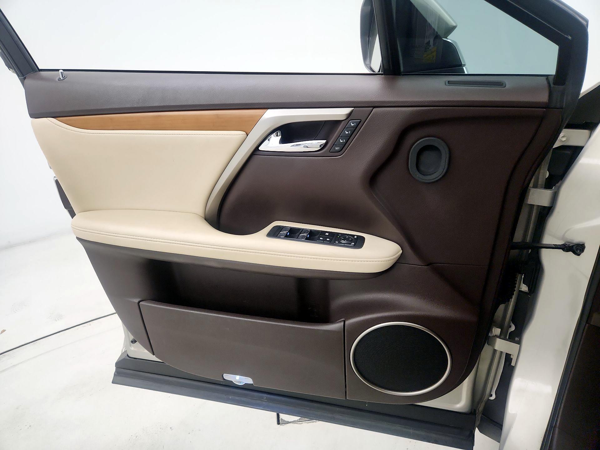 Thumbnail: 2020 Lexus RX - 12