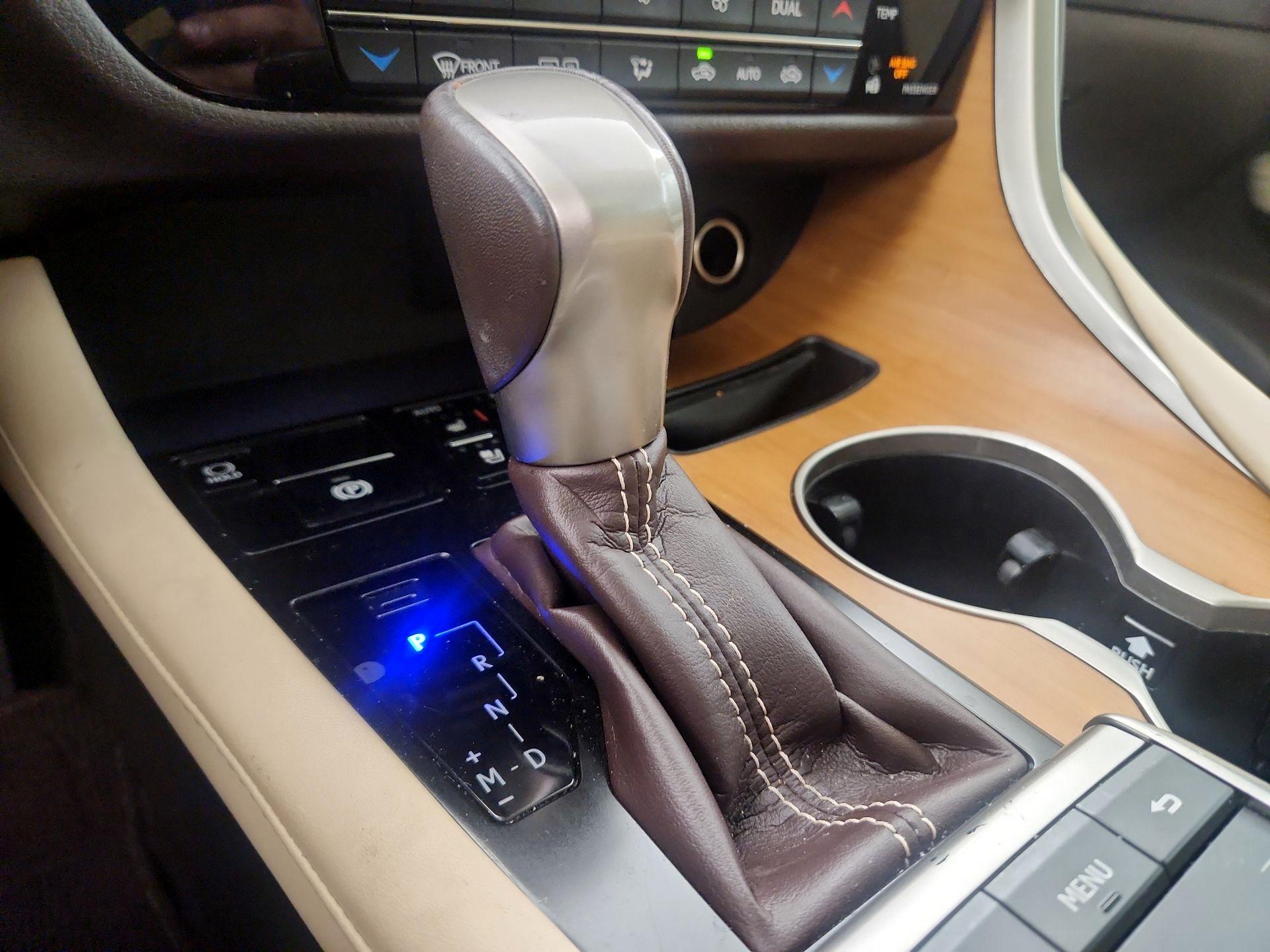 Thumbnail: 2020 Lexus RX - 15