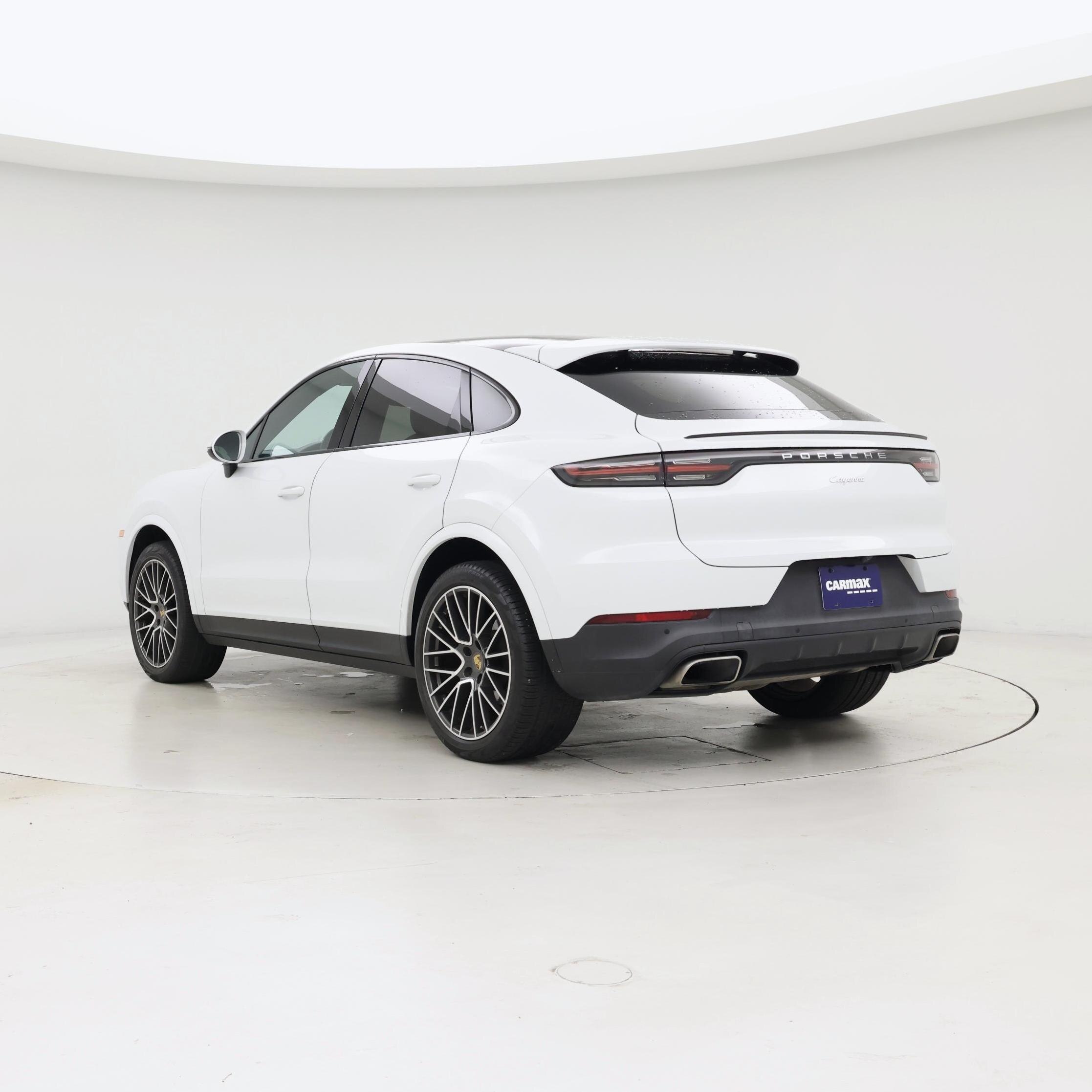 Thumbnail: 2021 Porsche Cayenne - 2