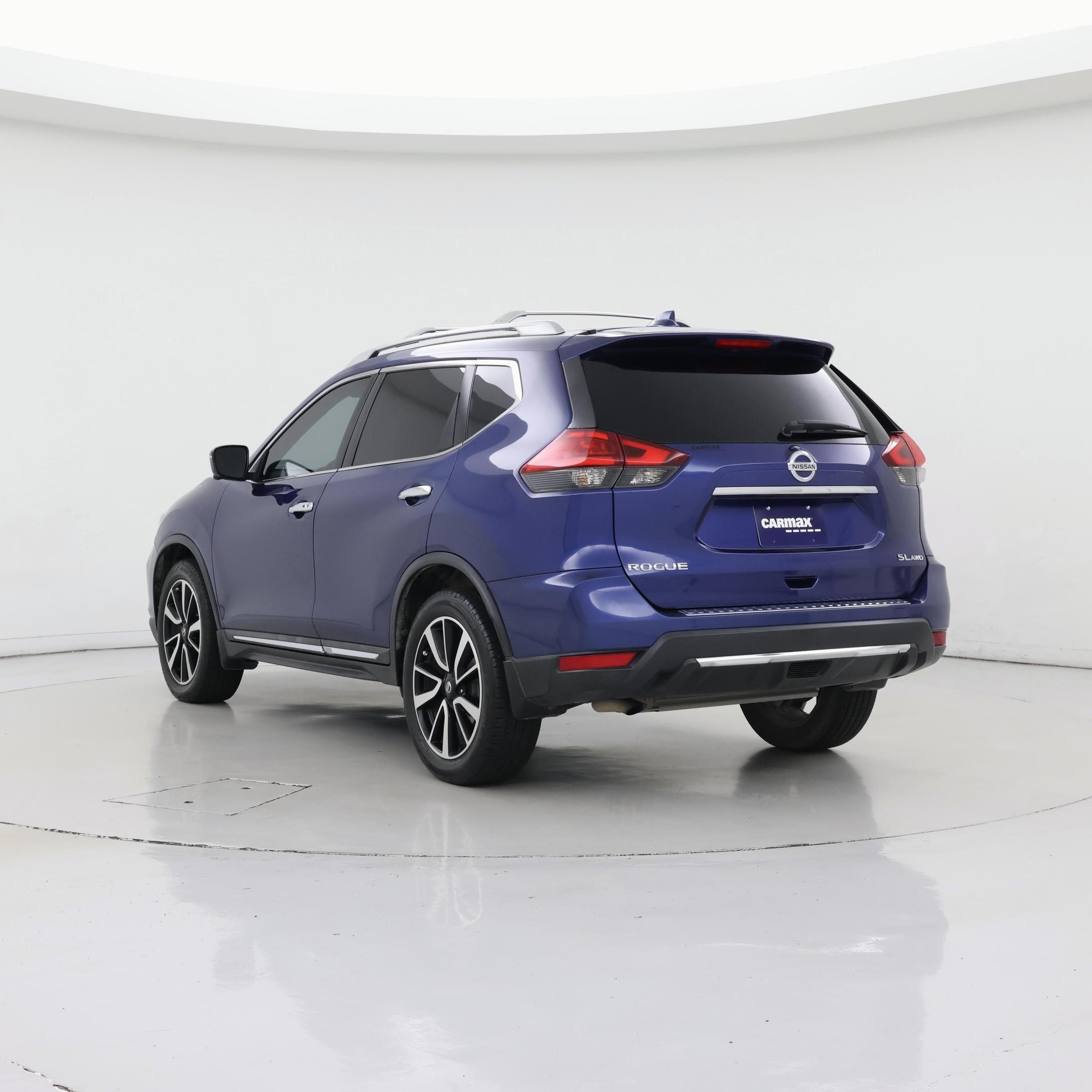 Thumbnail: 2017 Nissan Rogue - 2