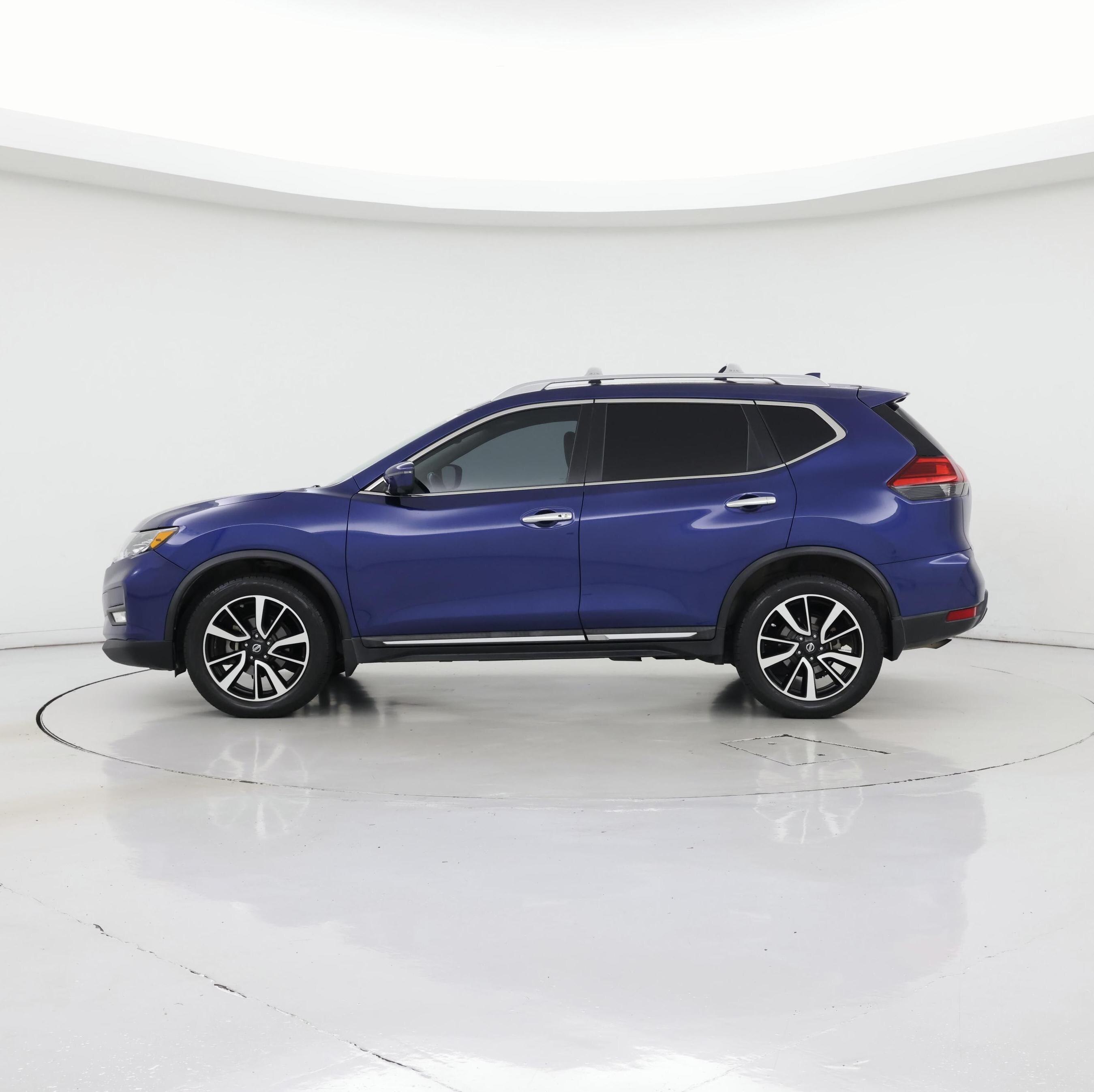 Thumbnail: 2017 Nissan Rogue - 3