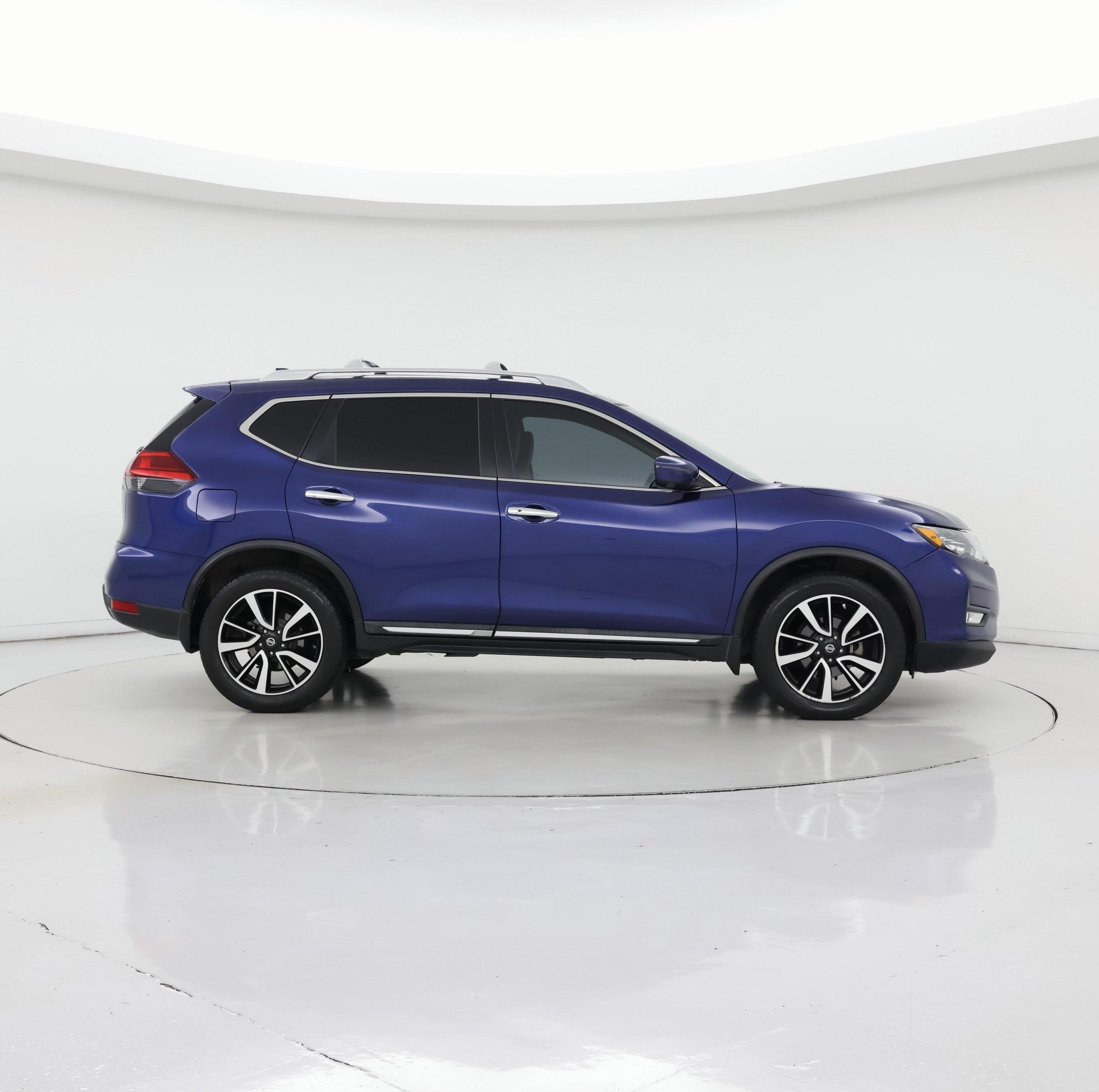 Thumbnail: 2017 Nissan Rogue - 7