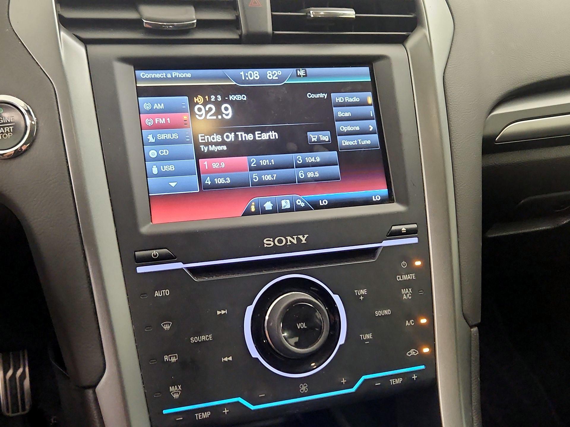 Thumbnail: 2014 Ford Fusion - 16