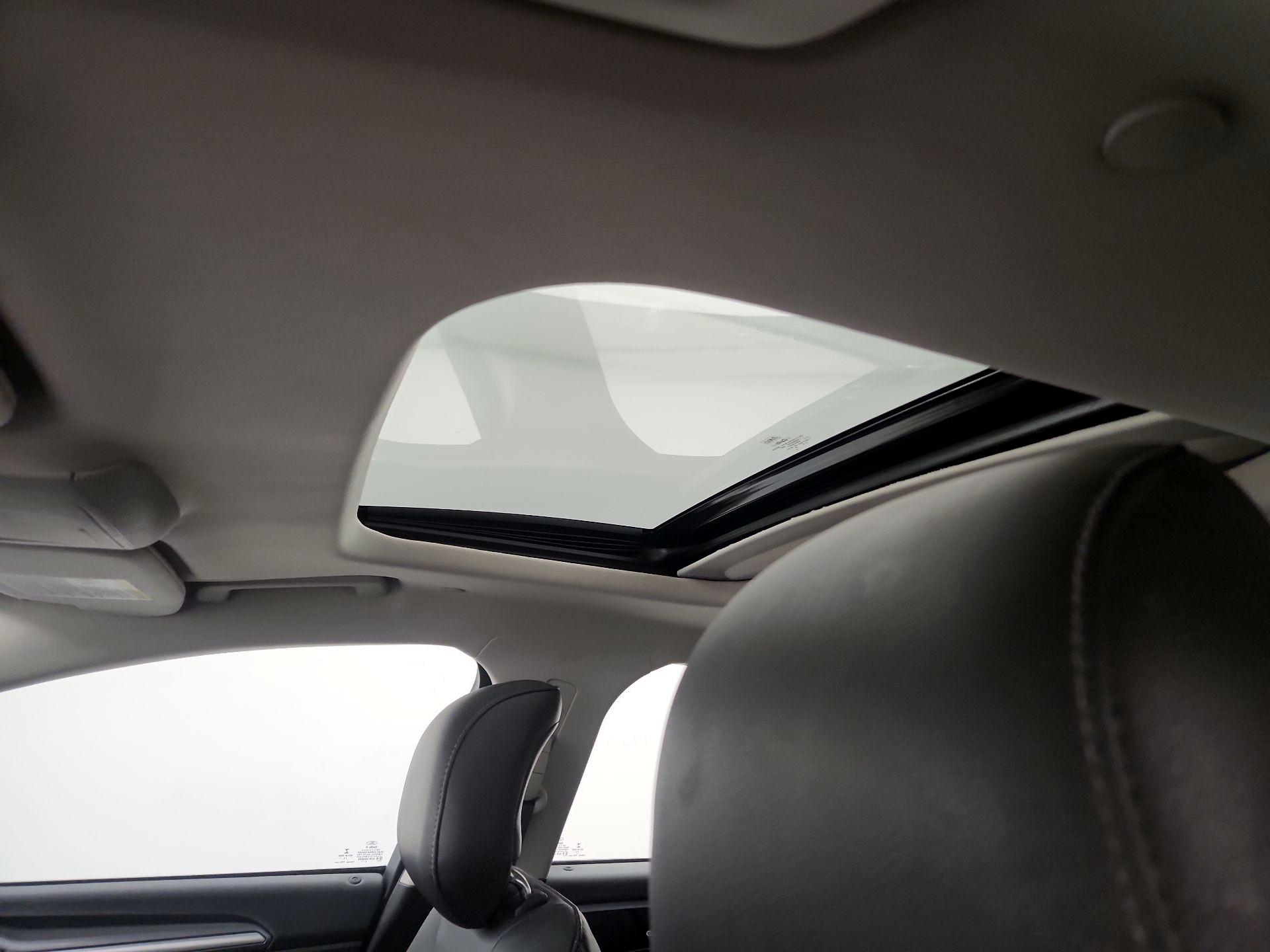 Thumbnail: 2014 Ford Fusion - 20