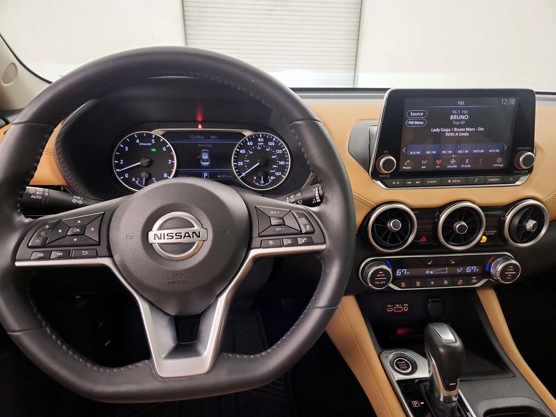 Thumbnail: 2020 Nissan Sentra - 10