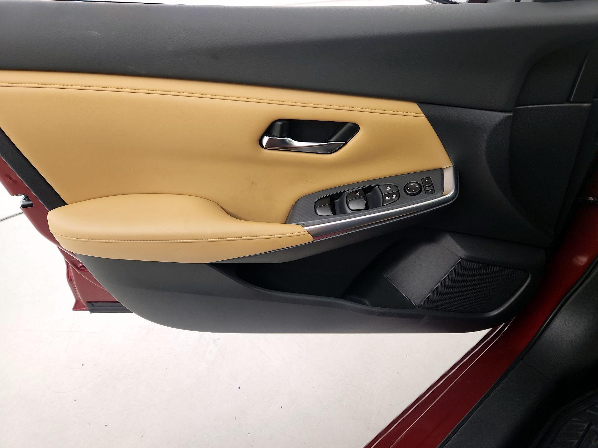 Thumbnail: 2020 Nissan Sentra - 12
