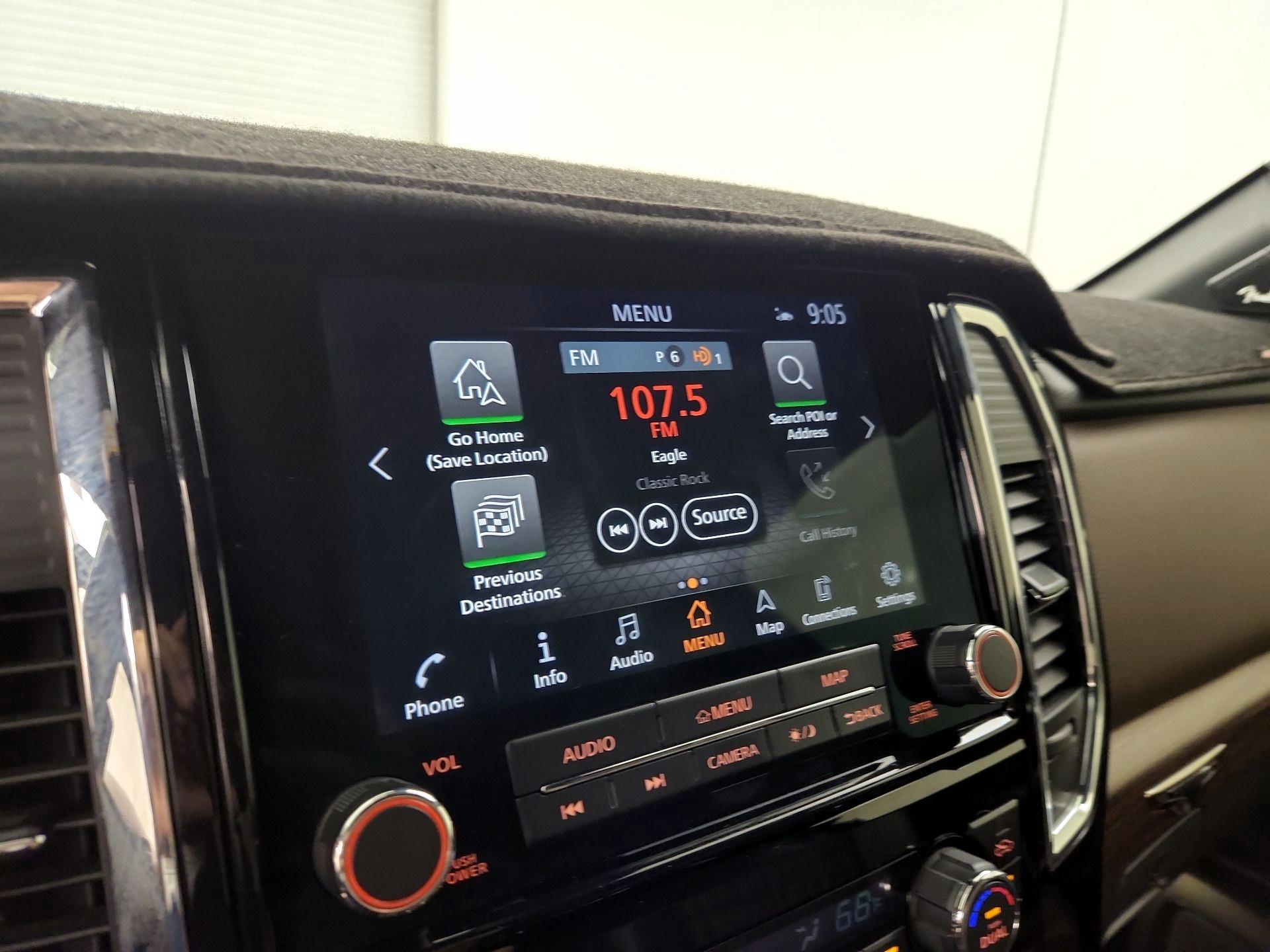 Thumbnail: 2020 Nissan Titan - 15