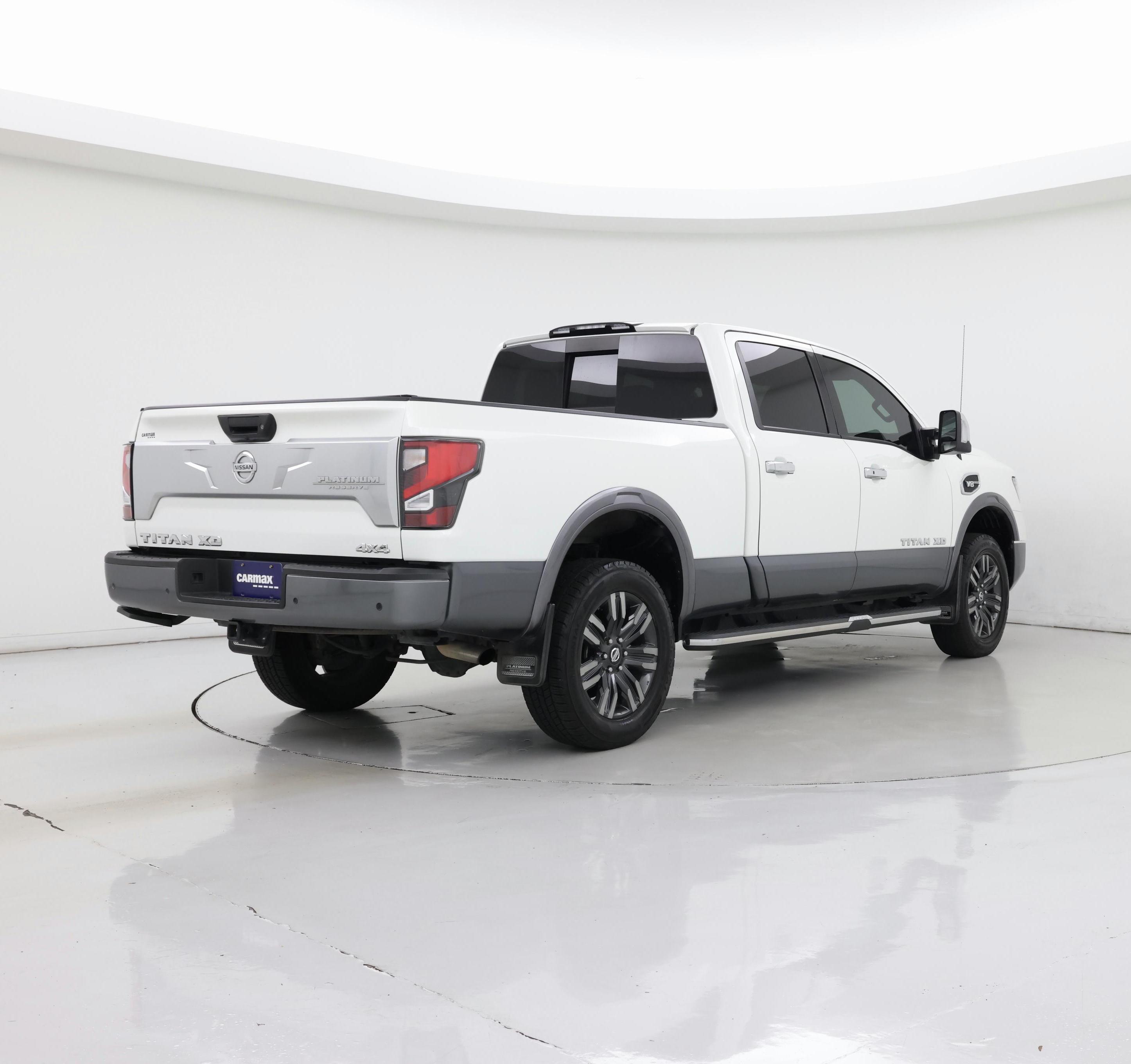 Thumbnail: 2020 Nissan Titan - 8