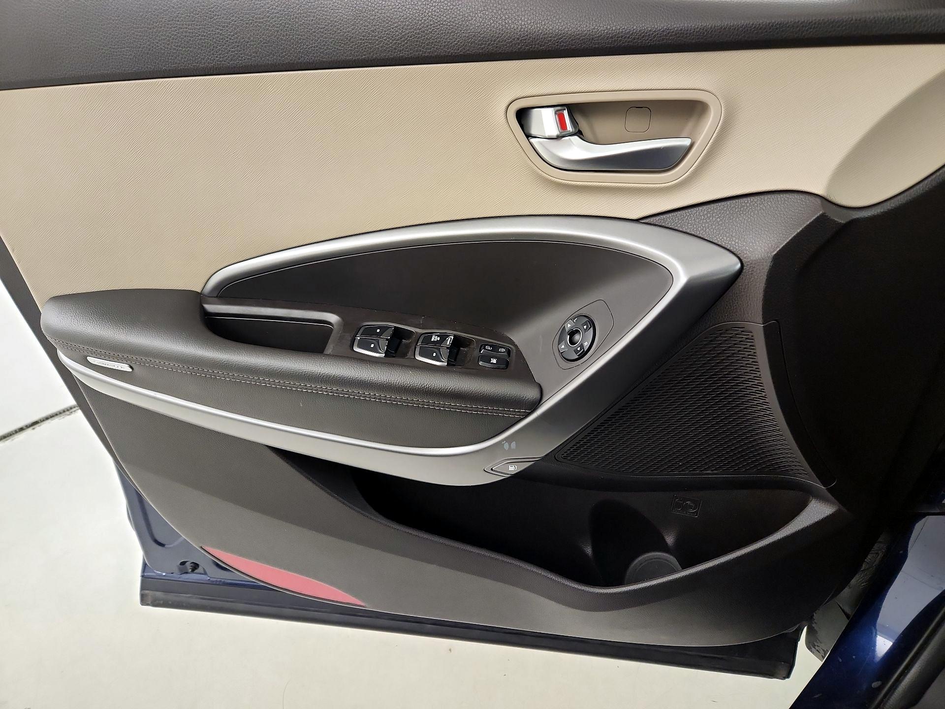 Thumbnail: 2018 Hyundai Santa Fe - 12