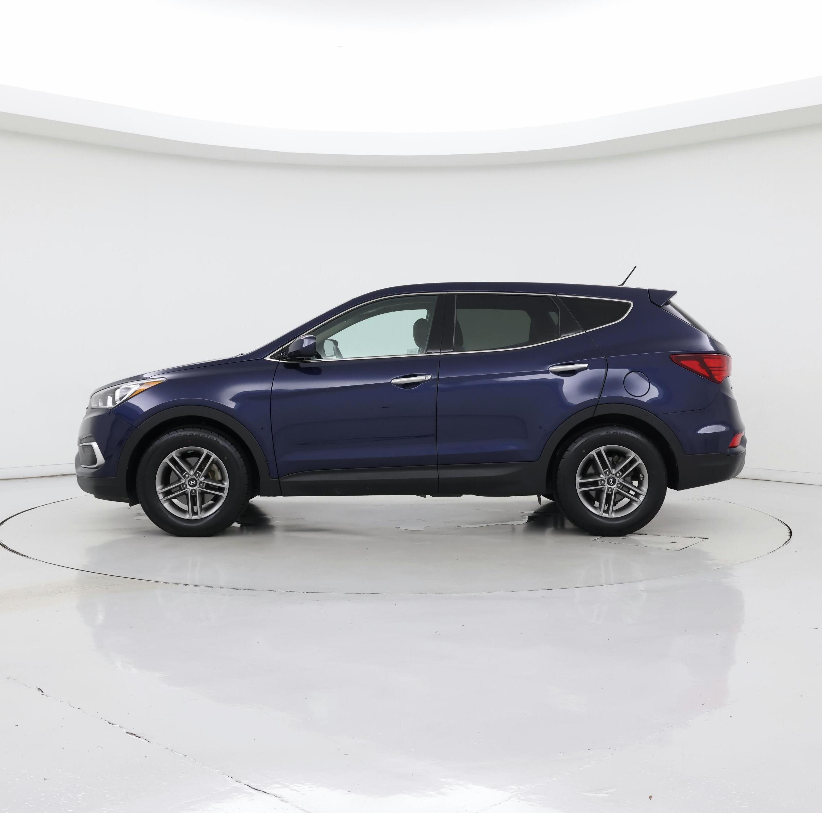 Thumbnail: 2018 Hyundai Santa Fe - 3