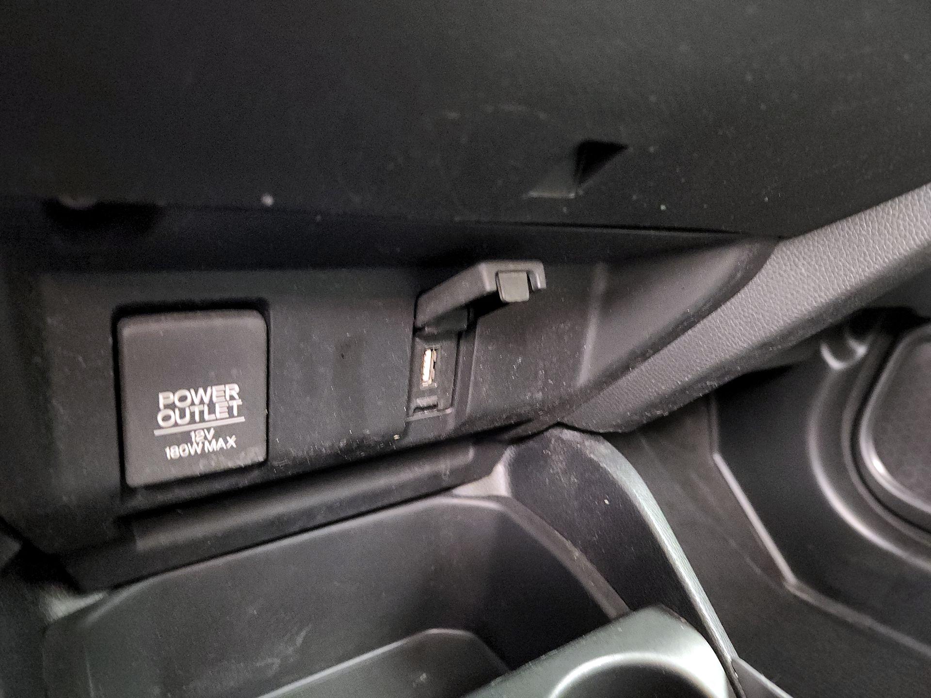 Thumbnail: 2018 Honda Fit - 18