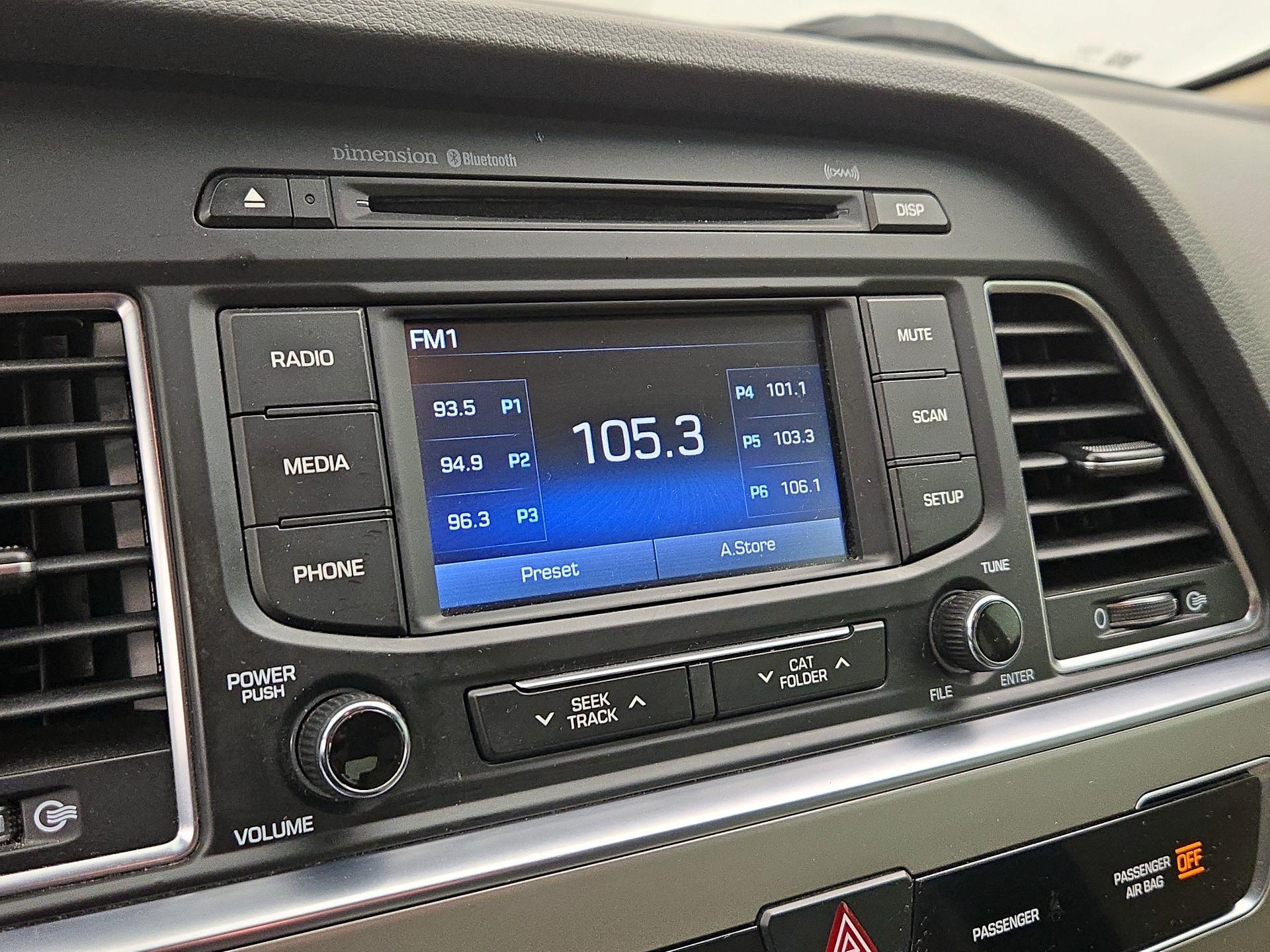 Thumbnail: 2015 Hyundai Sonata - 15