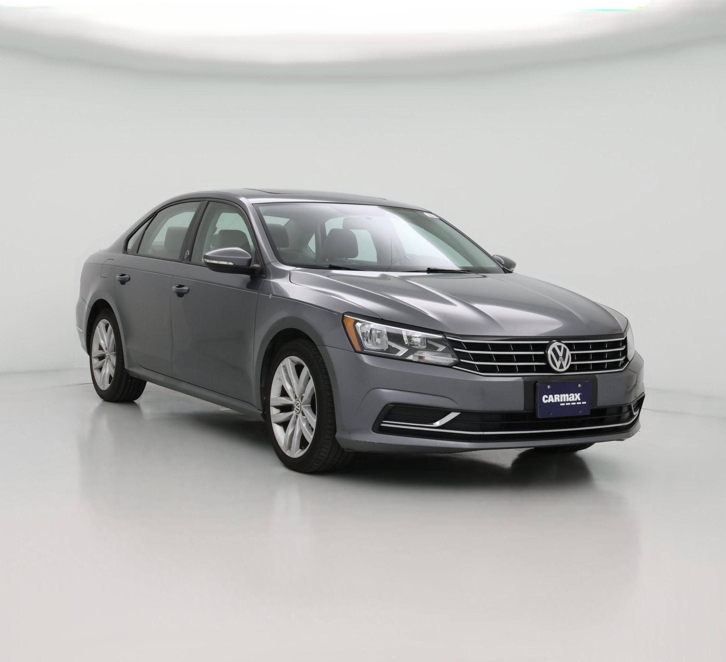 Thumbnail: 2019 Volkswagen Passat - 1