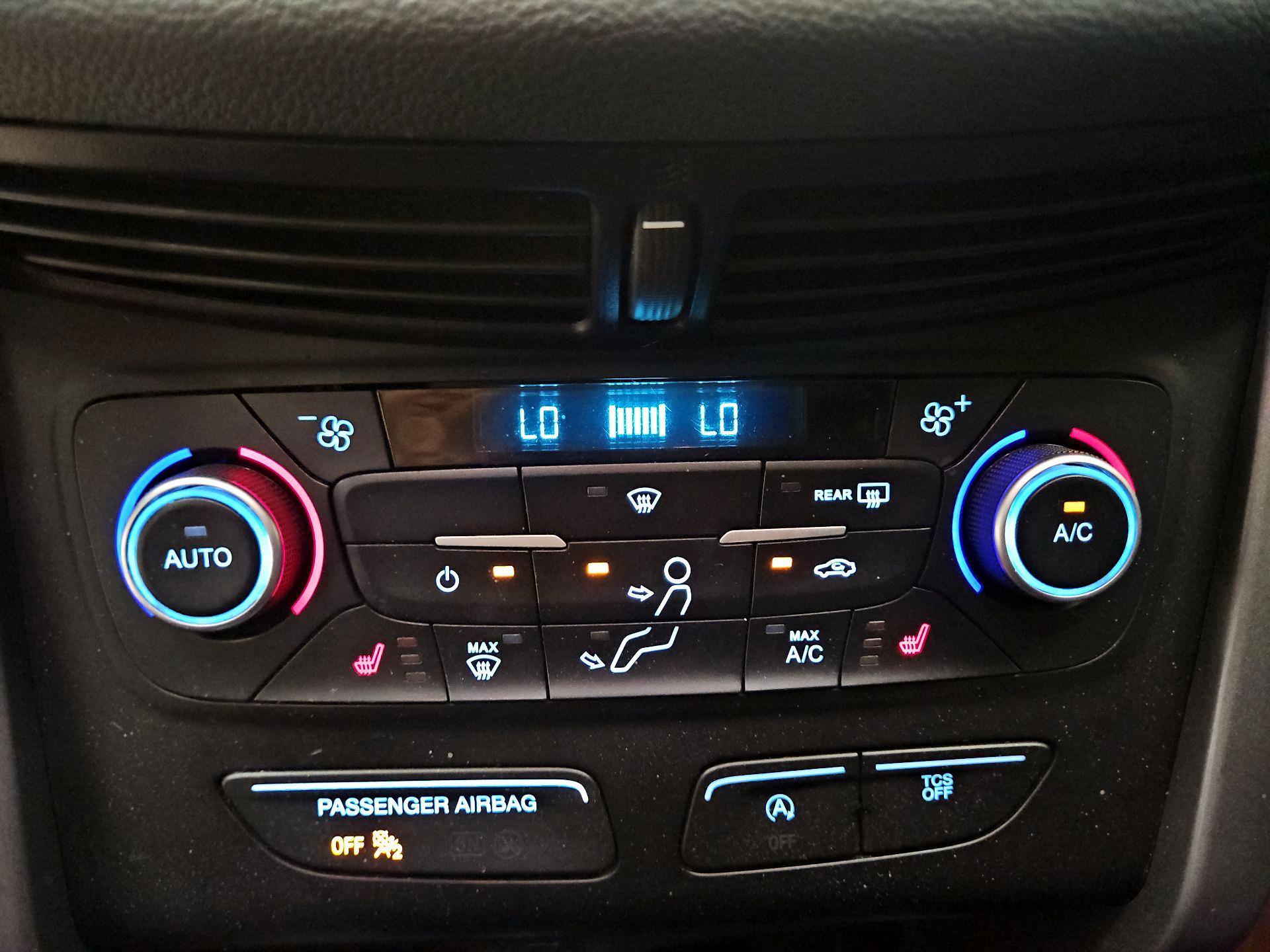 Thumbnail: 2018 Ford Escape - 16