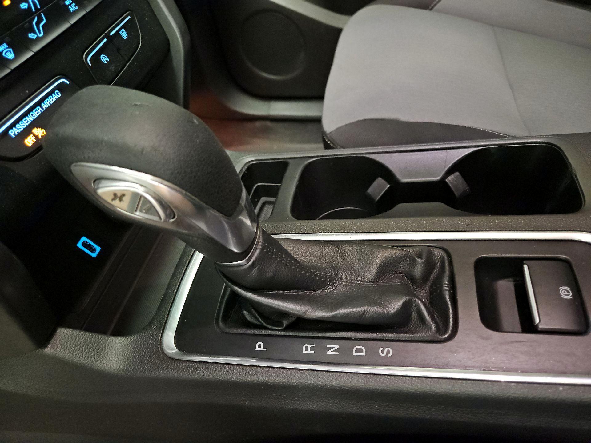 Thumbnail: 2018 Ford Escape - 17