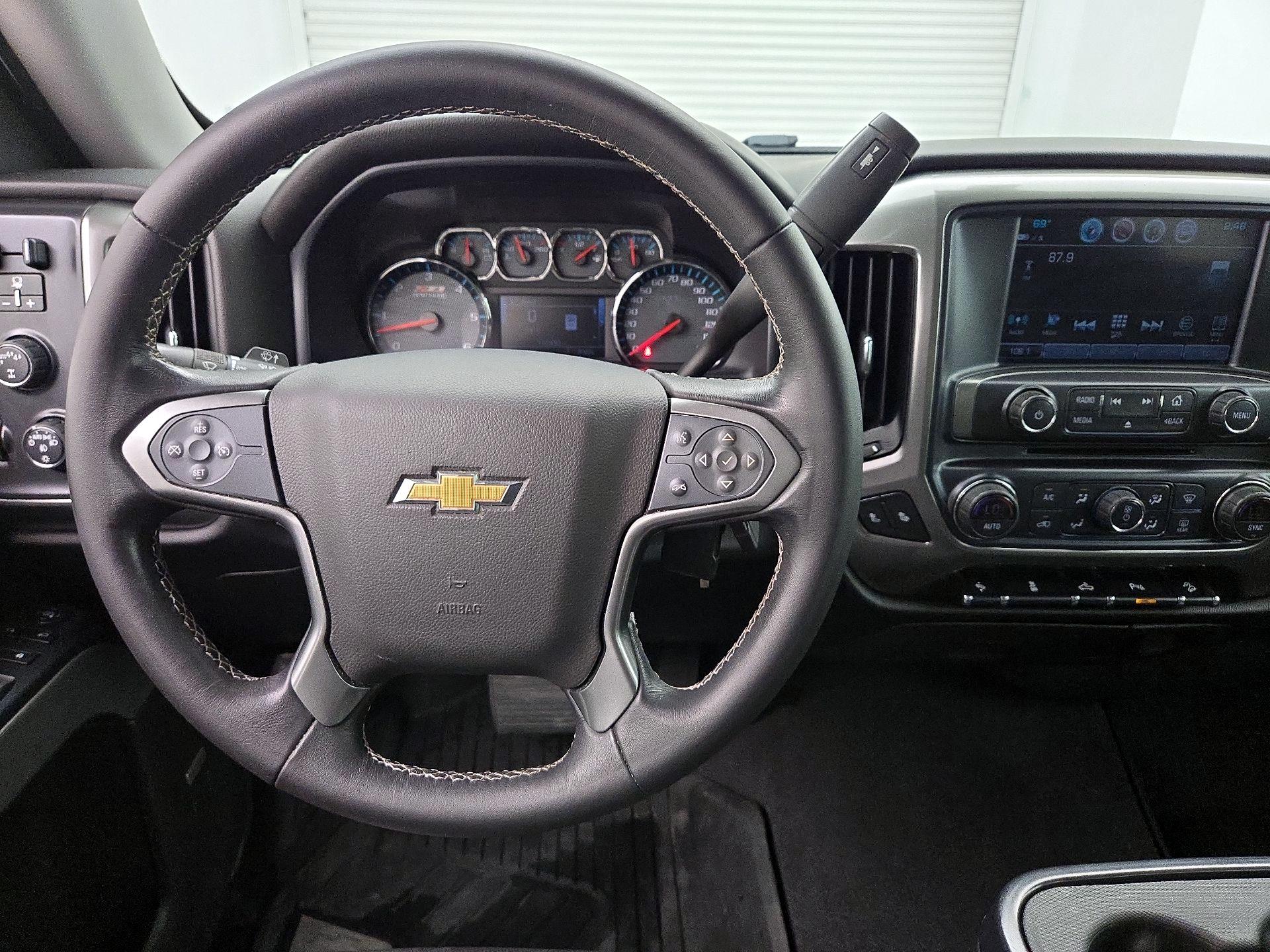 Thumbnail: 2018 Chevrolet Silverado 1500 - 10