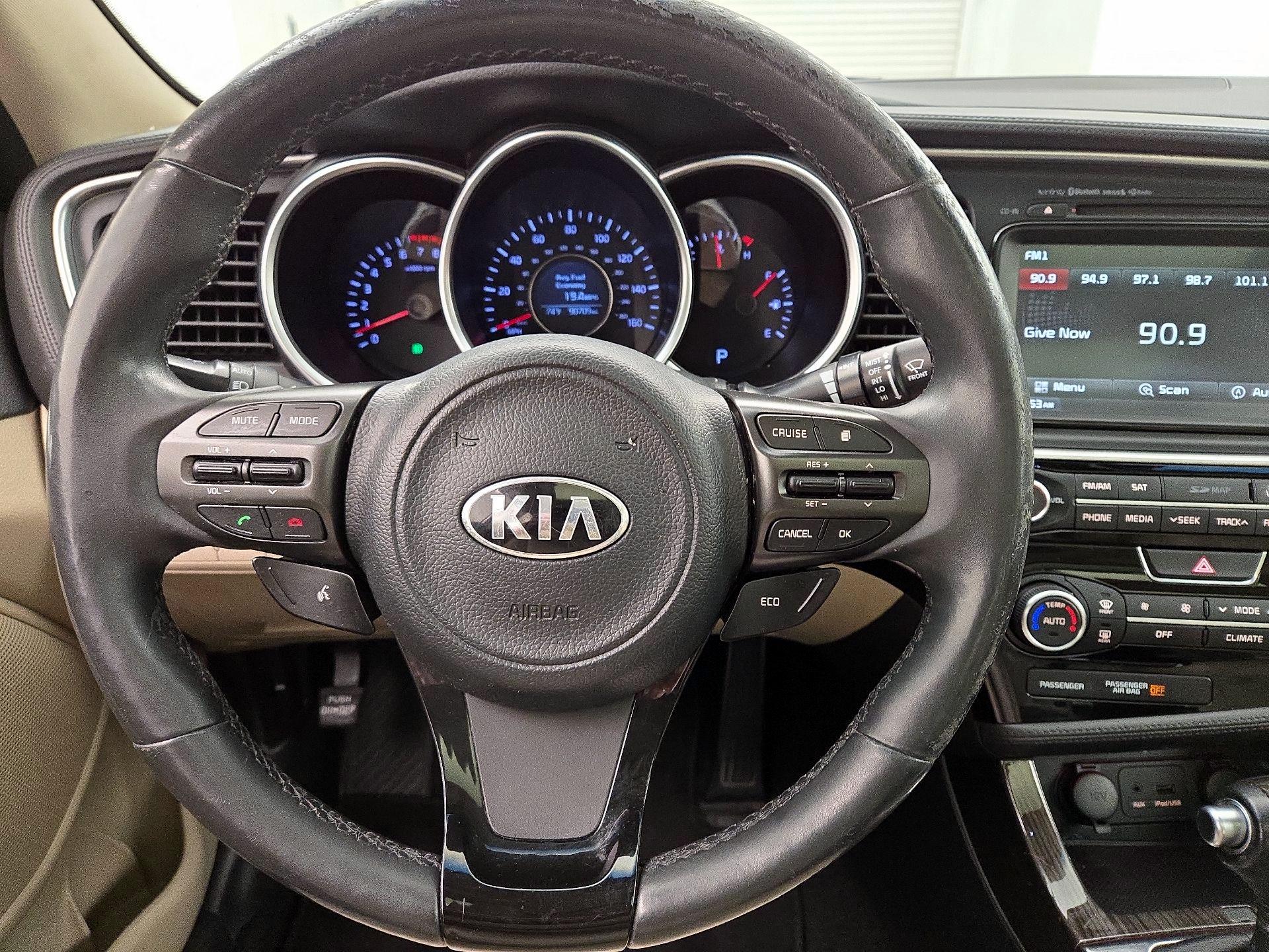 Thumbnail: 2014 Kia Optima - 10