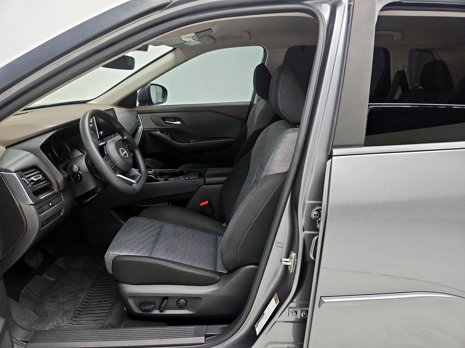 Thumbnail: 2023 Nissan Rogue - 11
