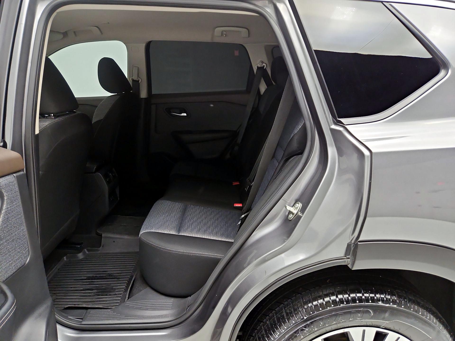 Thumbnail: 2023 Nissan Rogue - 19