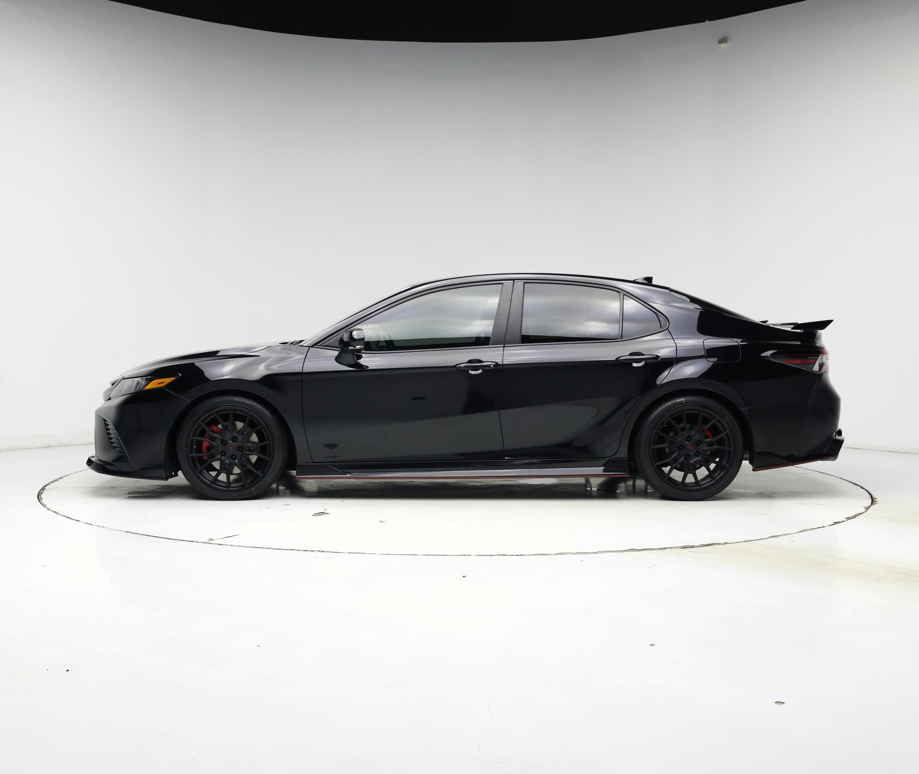 Thumbnail: 2022 Toyota Camry - 3