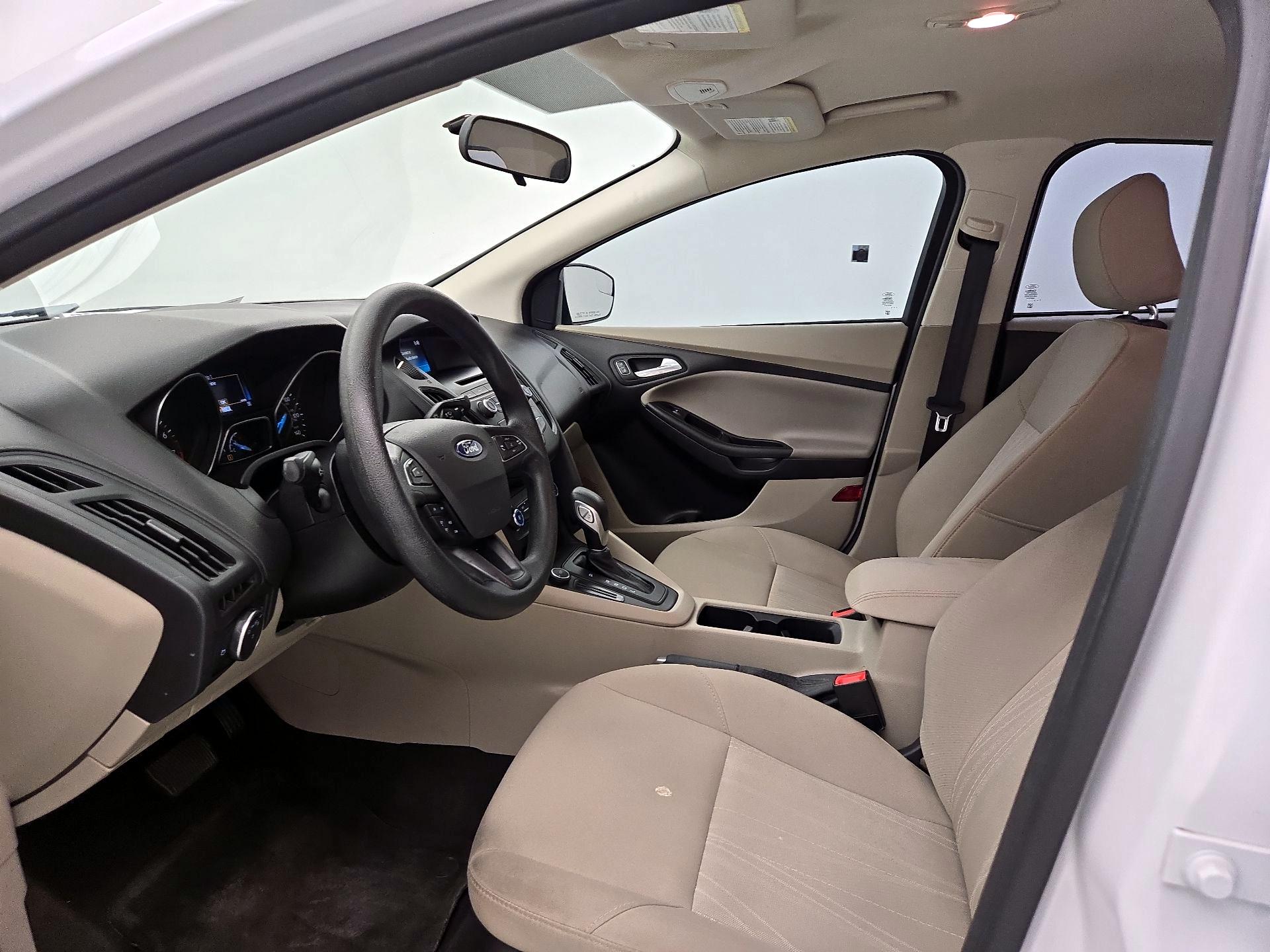 Thumbnail: 2017 Ford Focus - 11
