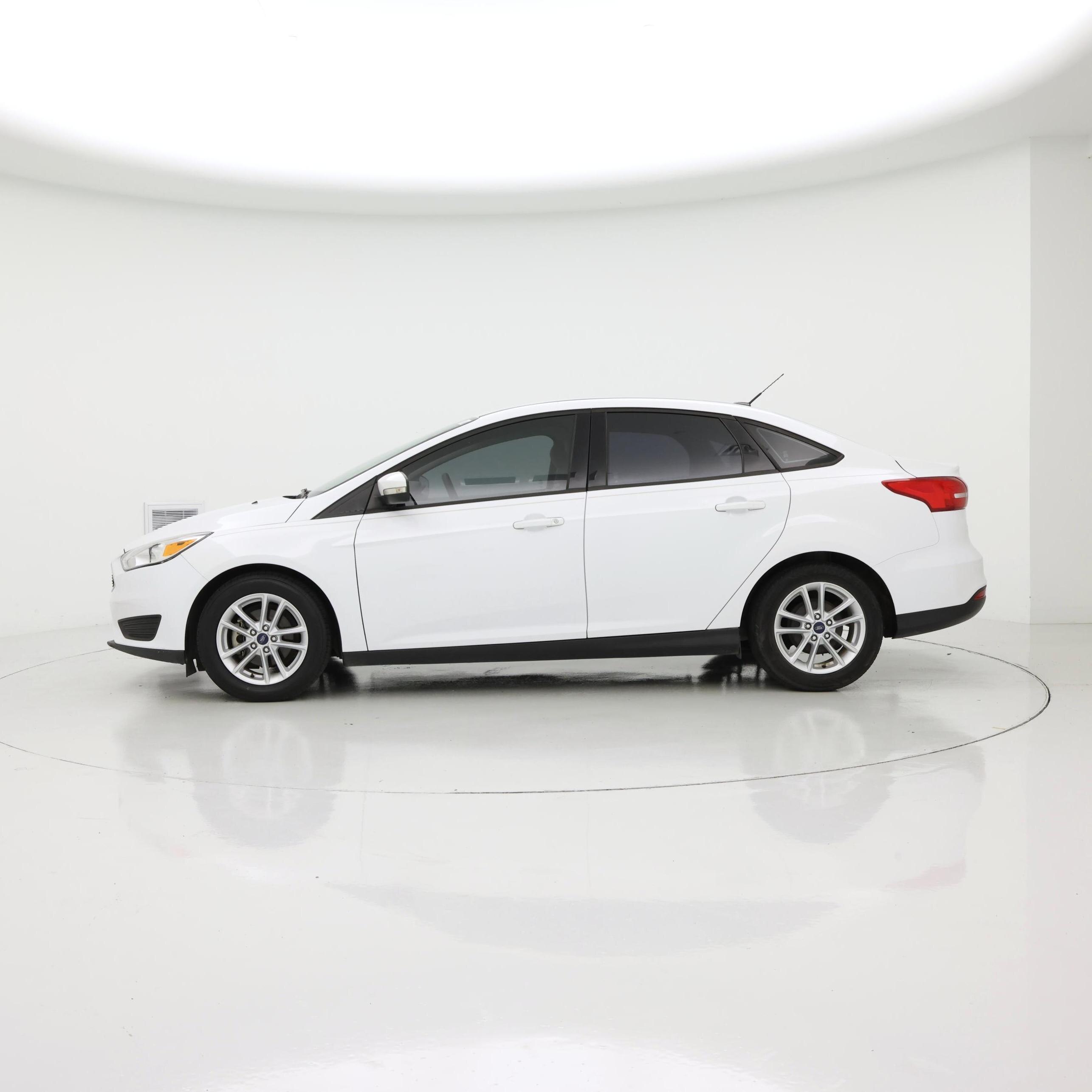 Thumbnail: 2017 Ford Focus - 3