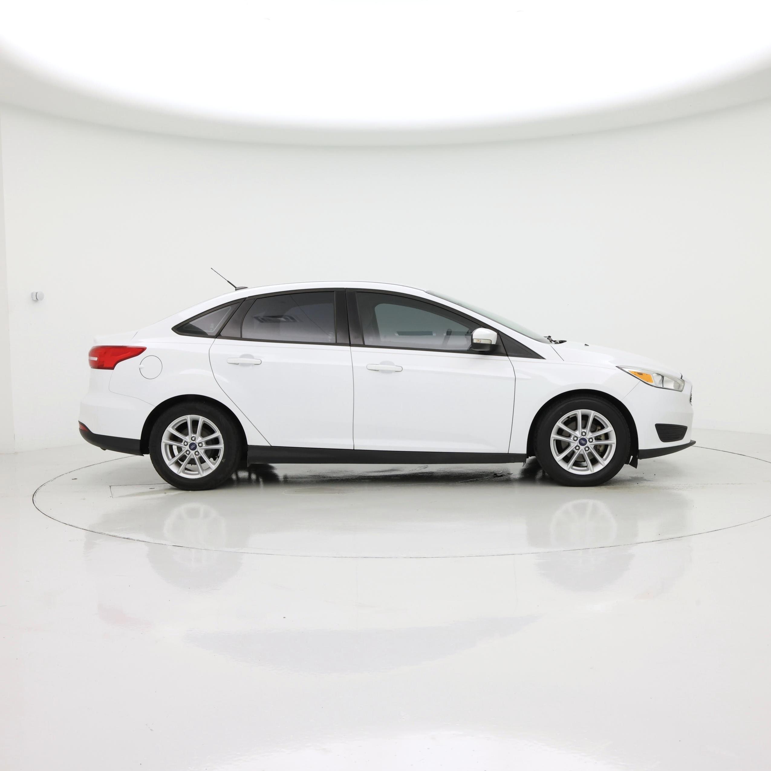 Thumbnail: 2017 Ford Focus - 7