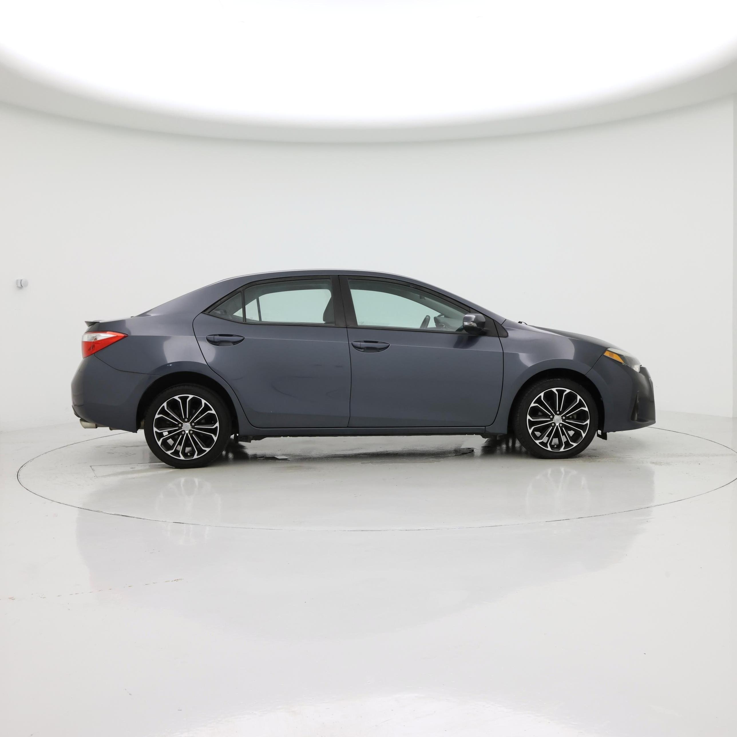 Thumbnail: 2015 Toyota Corolla - 7