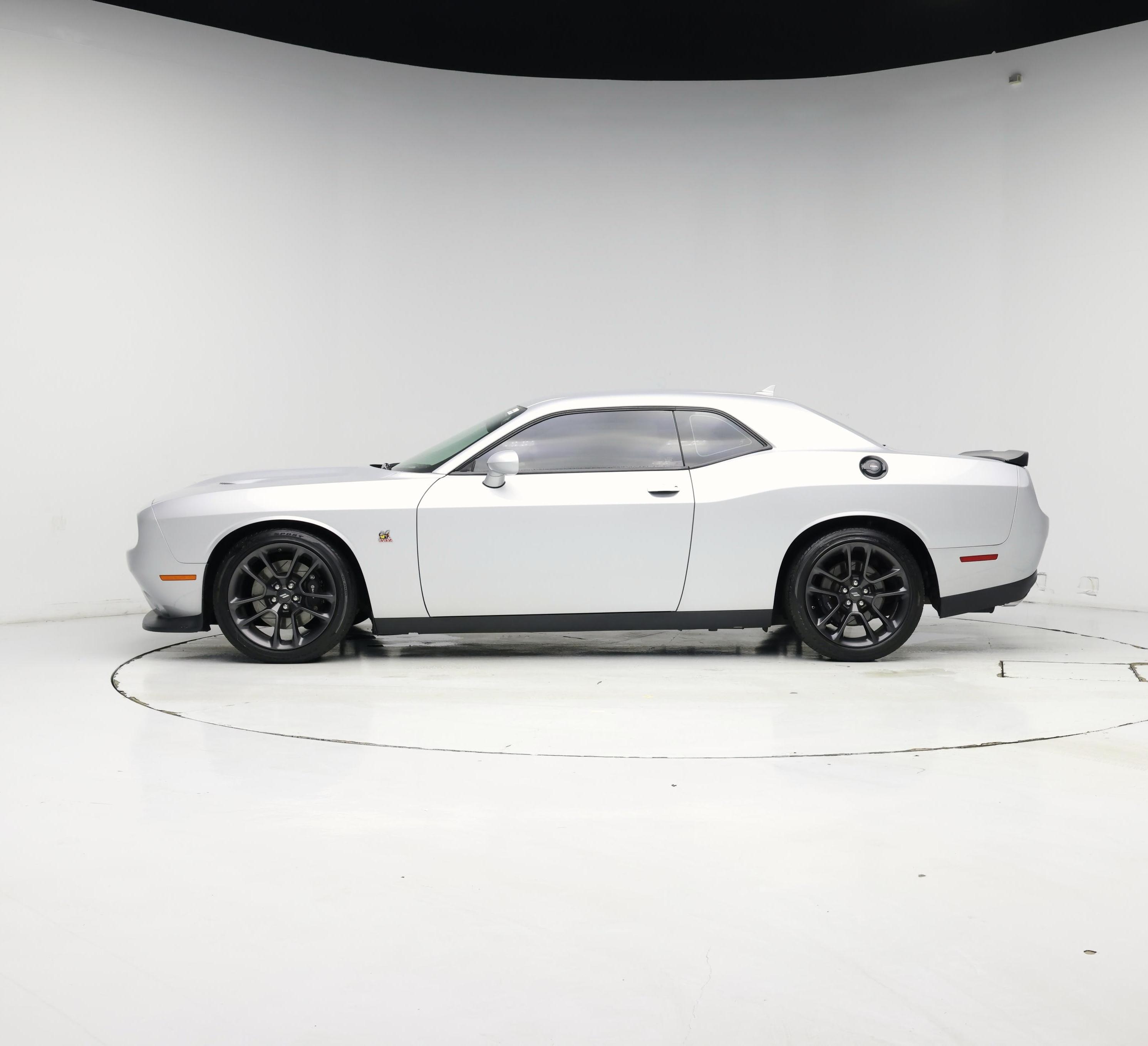 Thumbnail: 2020 Dodge Challenger - 3