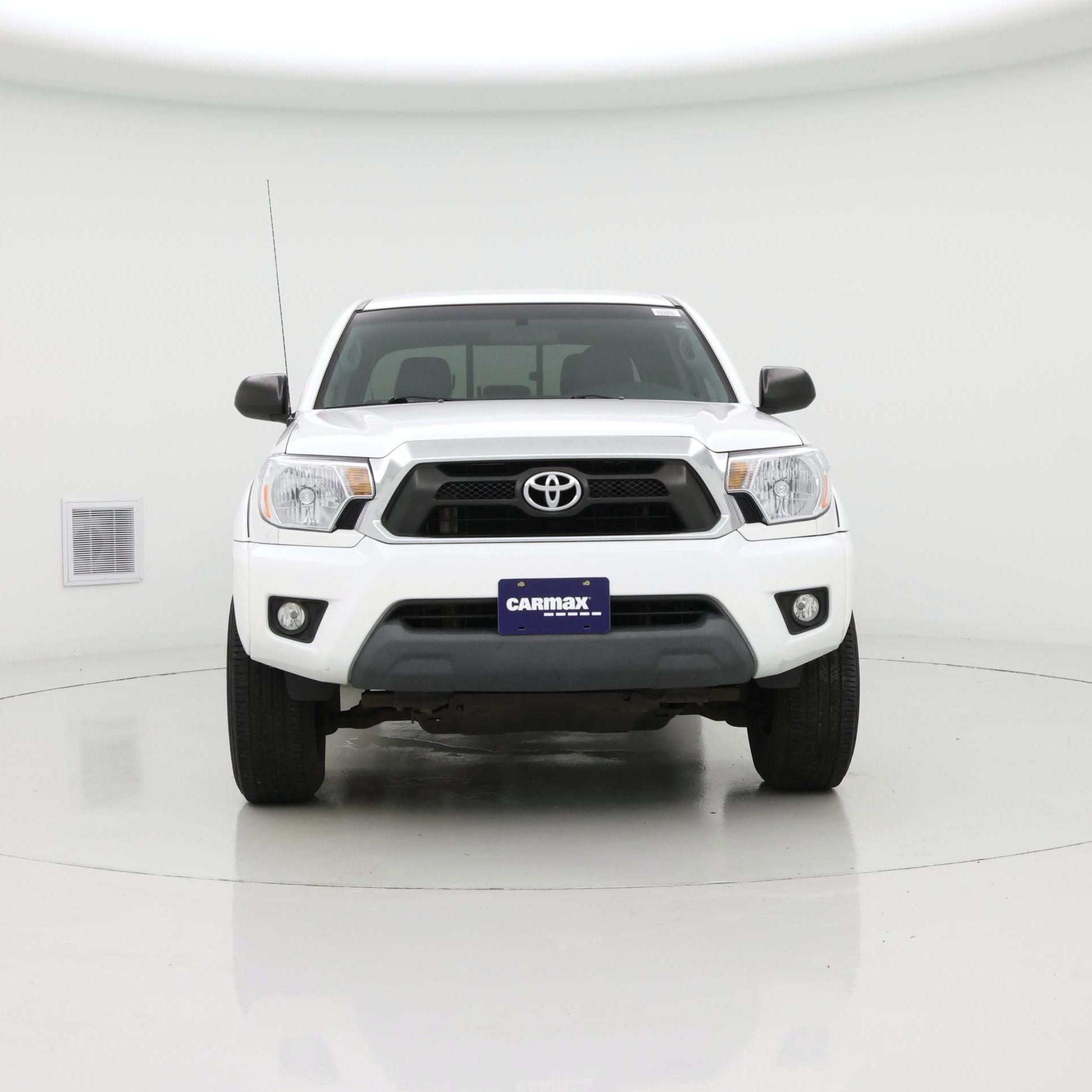 Thumbnail: 2015 Toyota Tacoma - 5