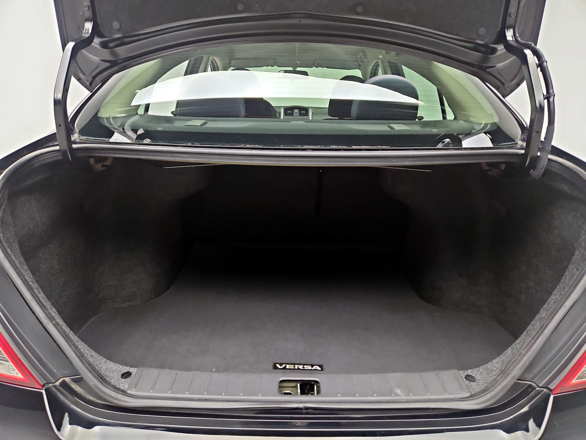 Thumbnail: 2019 Nissan Versa - 20
