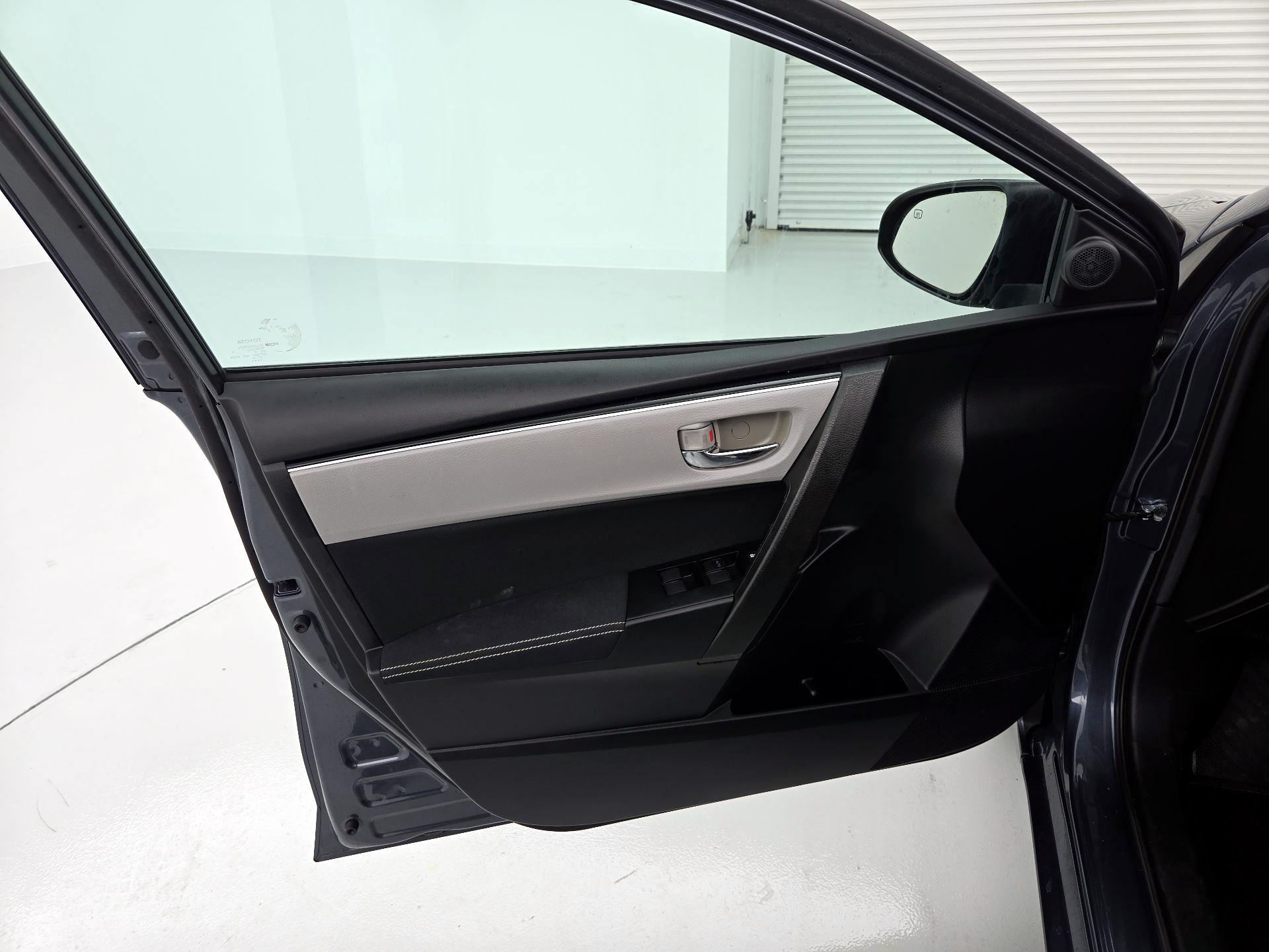 Thumbnail: 2019 Toyota Corolla - 12