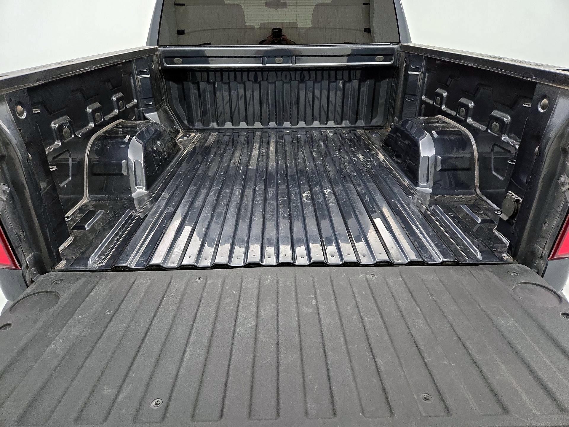 Thumbnail: 2021 Chevrolet Silverado 1500 - 20