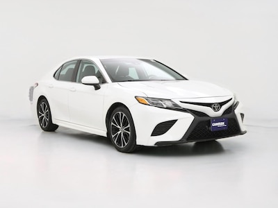 White 2020 Toyota Camry SE