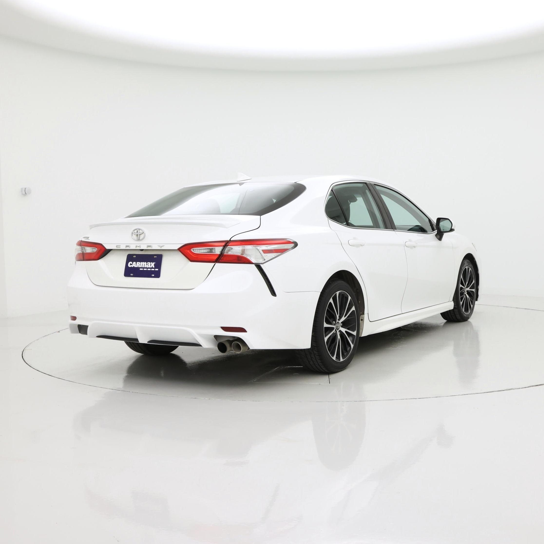 Thumbnail: 2020 Toyota Camry - 8