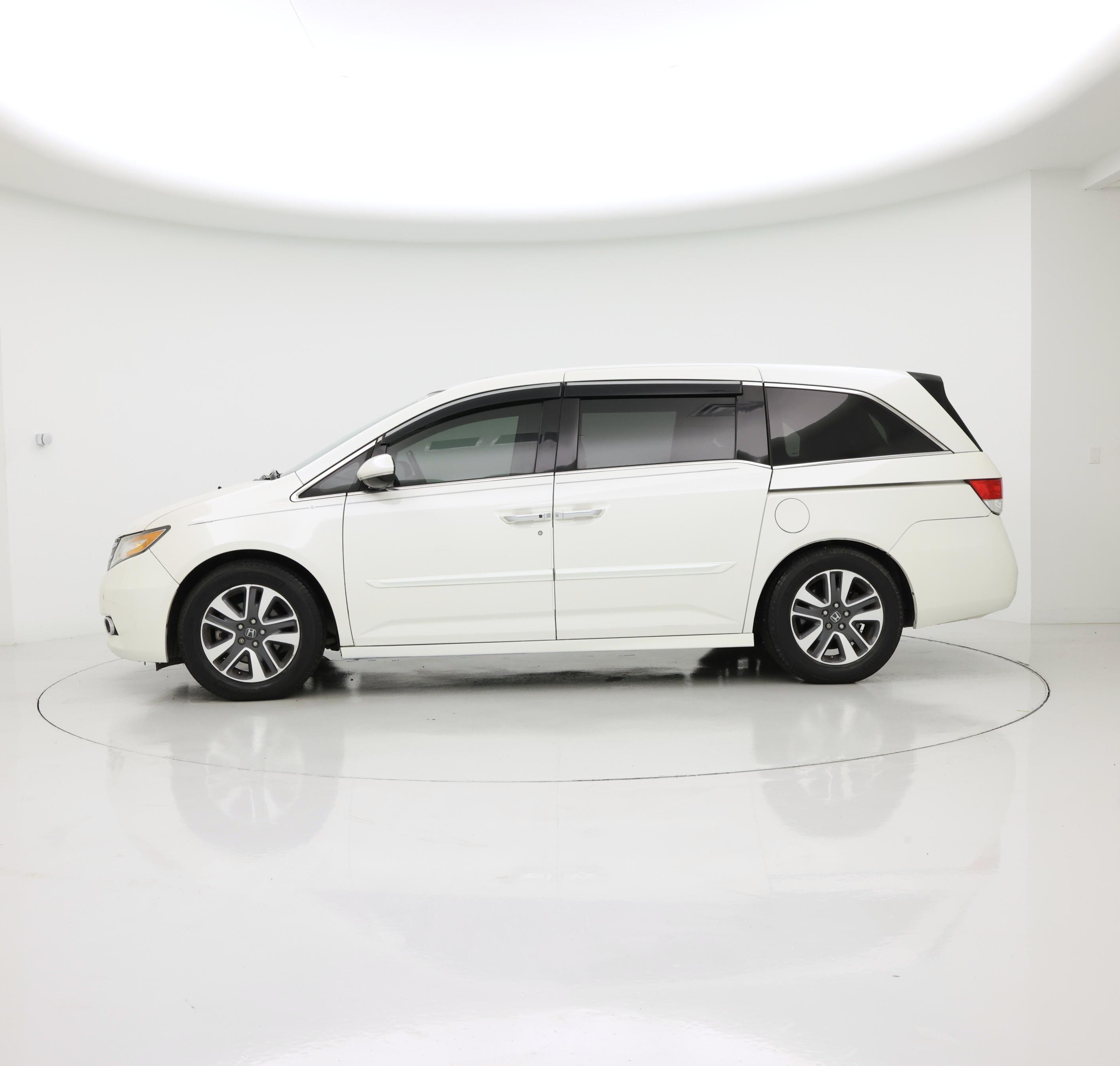 Thumbnail: 2017 Honda Odyssey - 3