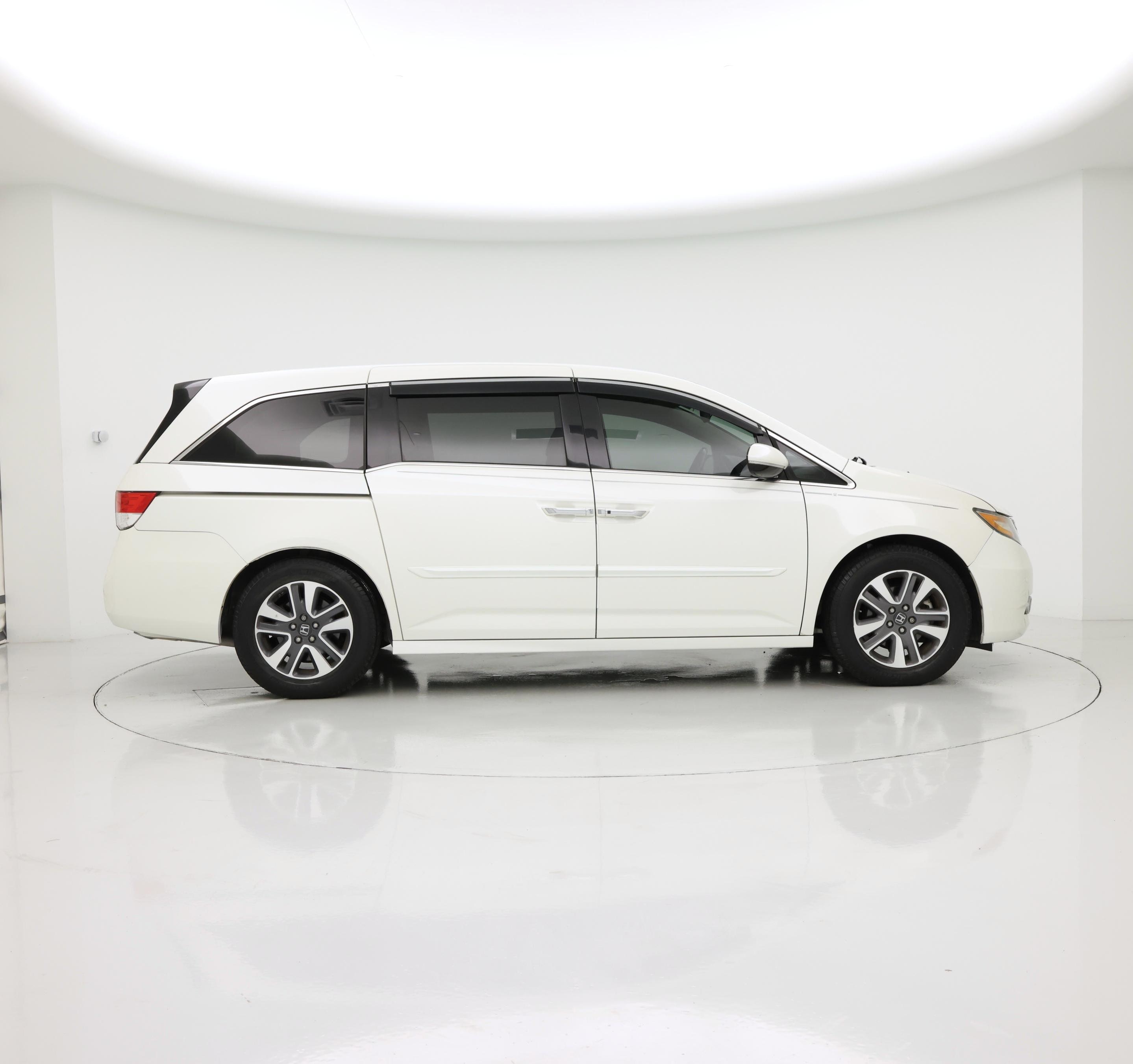 Thumbnail: 2017 Honda Odyssey - 7
