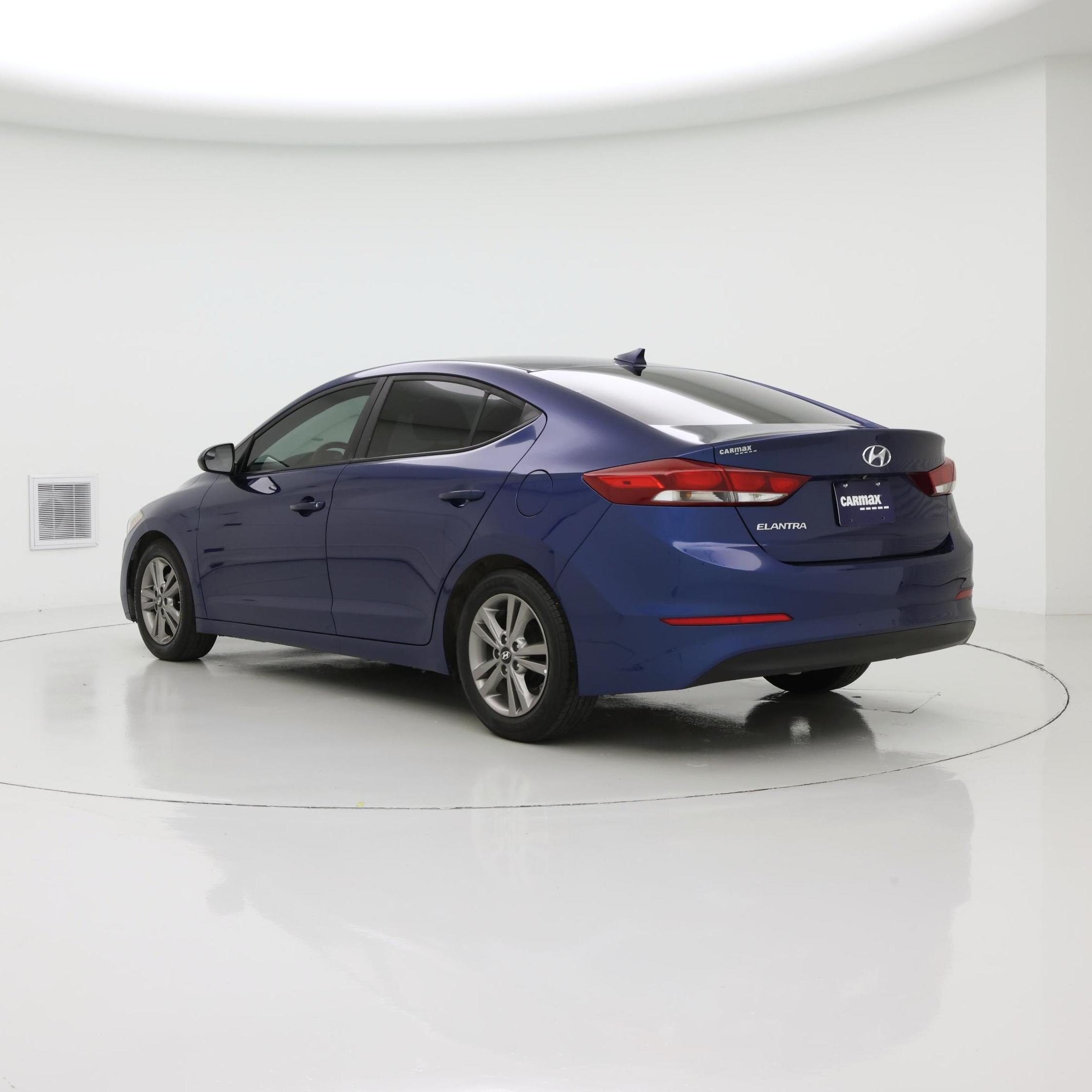 Thumbnail: 2017 Hyundai Elantra - 2