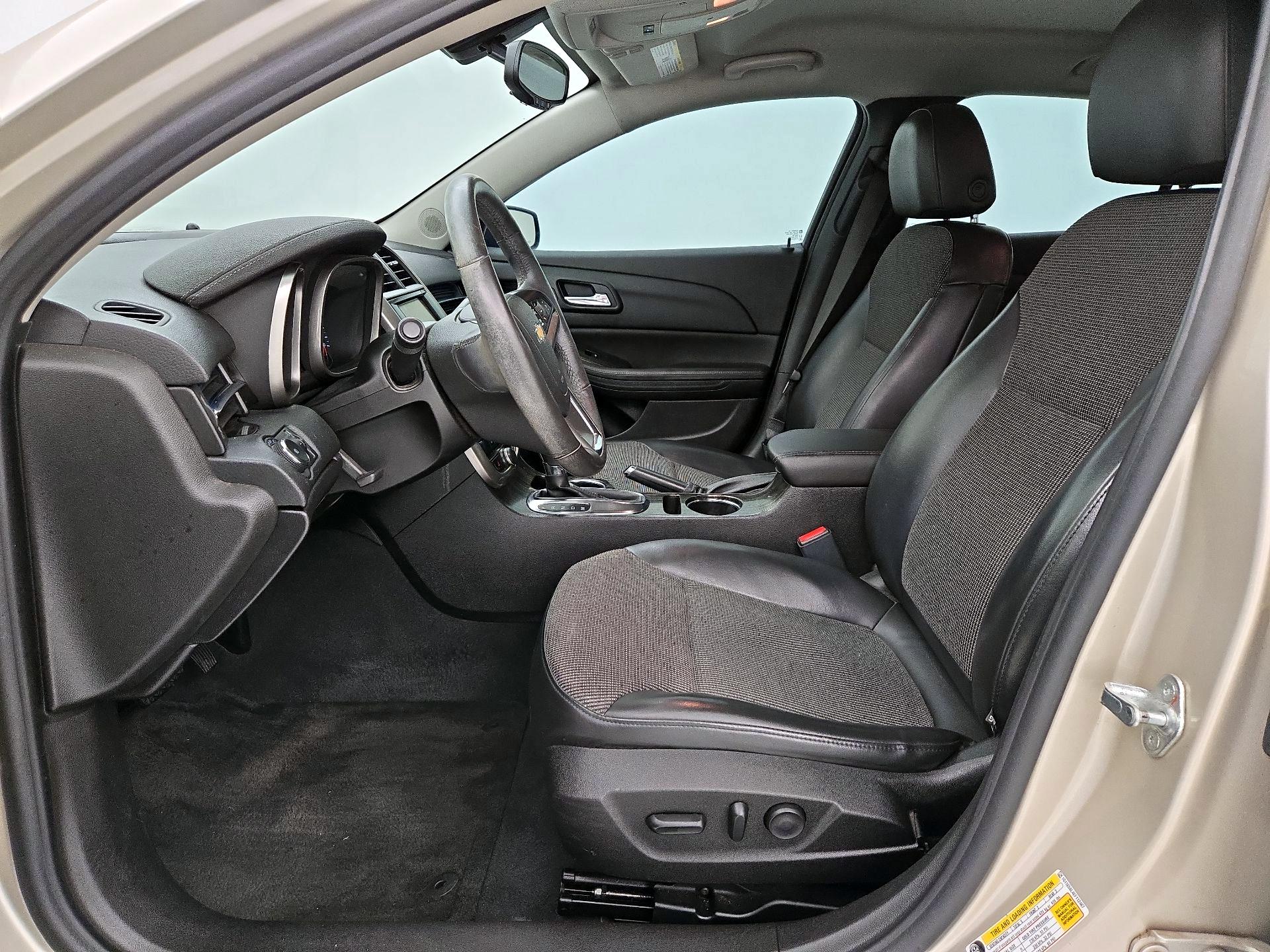 Thumbnail: 2014 Chevrolet Malibu - 11
