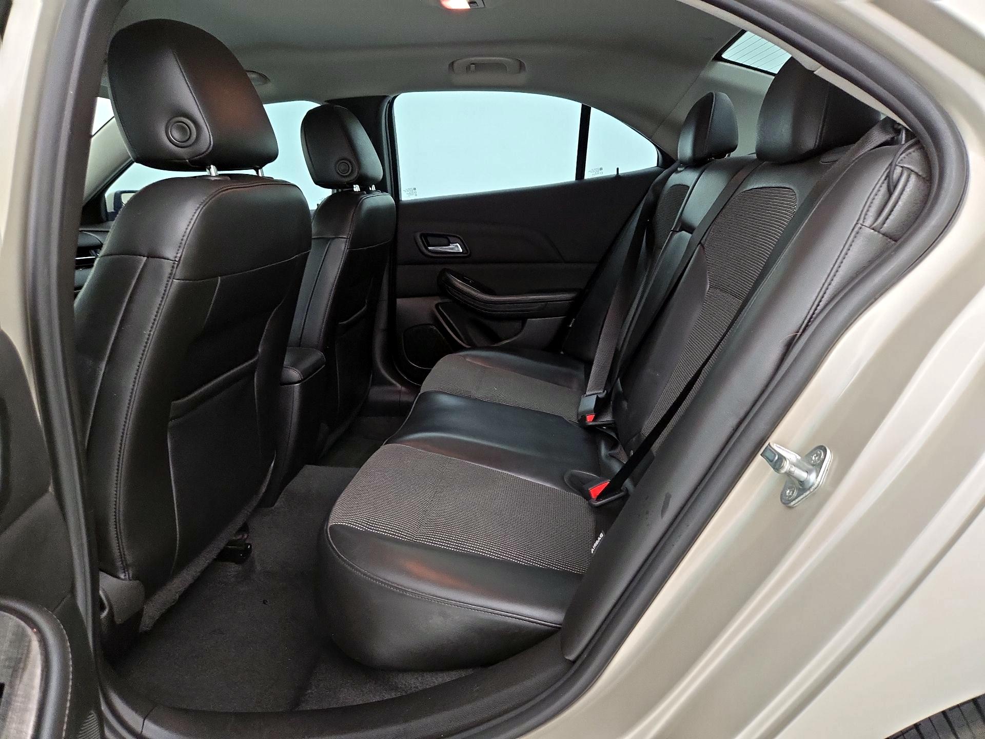 Thumbnail: 2014 Chevrolet Malibu - 18