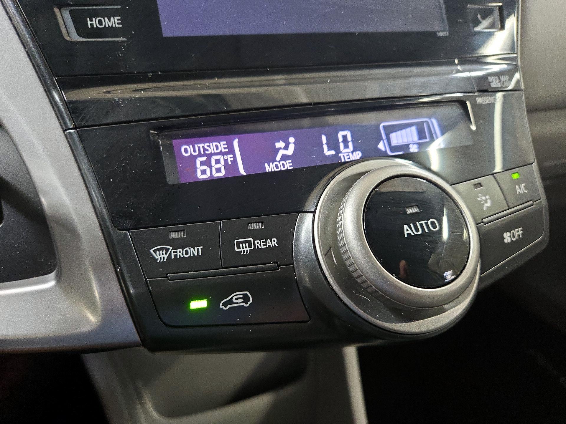 Thumbnail: 2016 Toyota Prius - 15